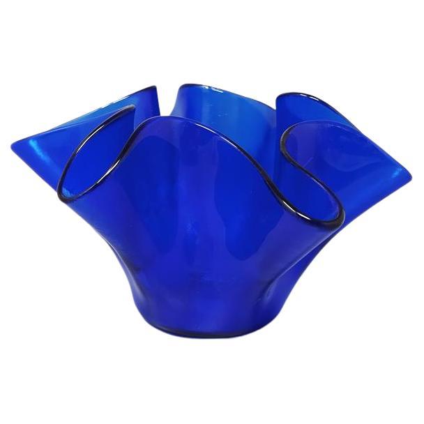 1970er Blaue Vase "Fazzoletto" von Dogi  in Murano-Glas. Hergestellt in Italien