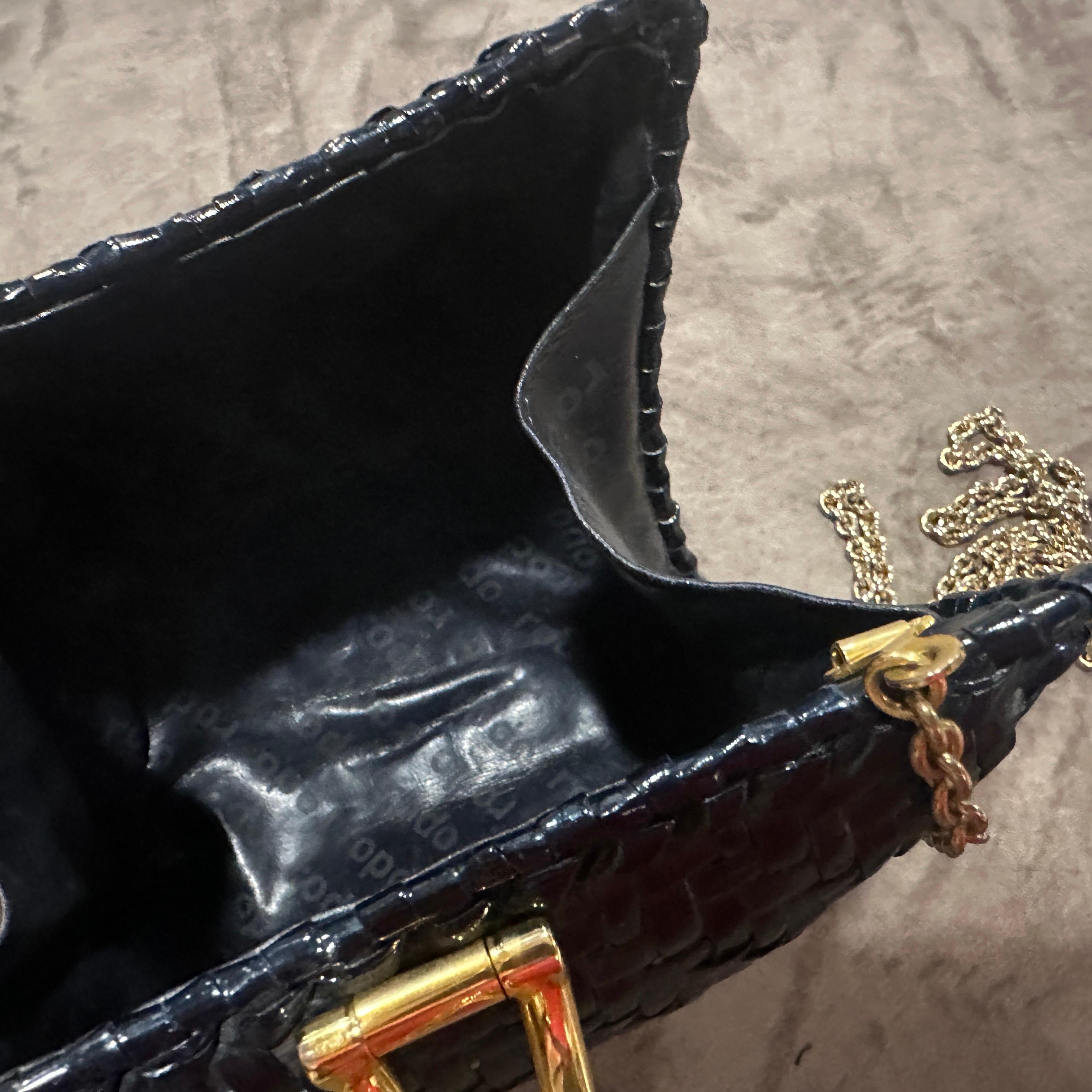 Borsa a tracolla quadrata in vimini blu e ottone di Rodo degli anni '70 in vendita 1