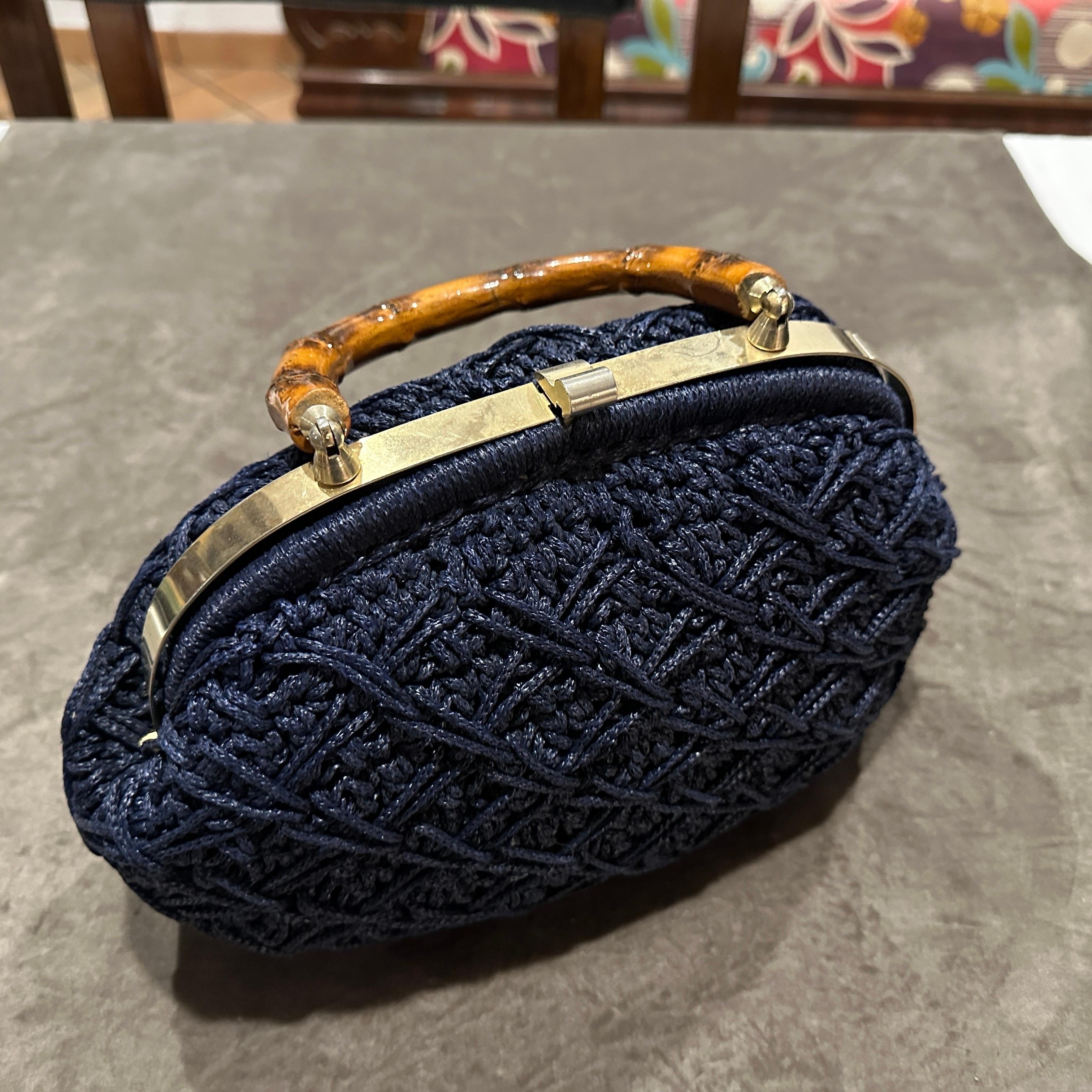 1970s Blue Woven Fabric Brass and Bamboo Italian Top Handle Bag For Sale 5