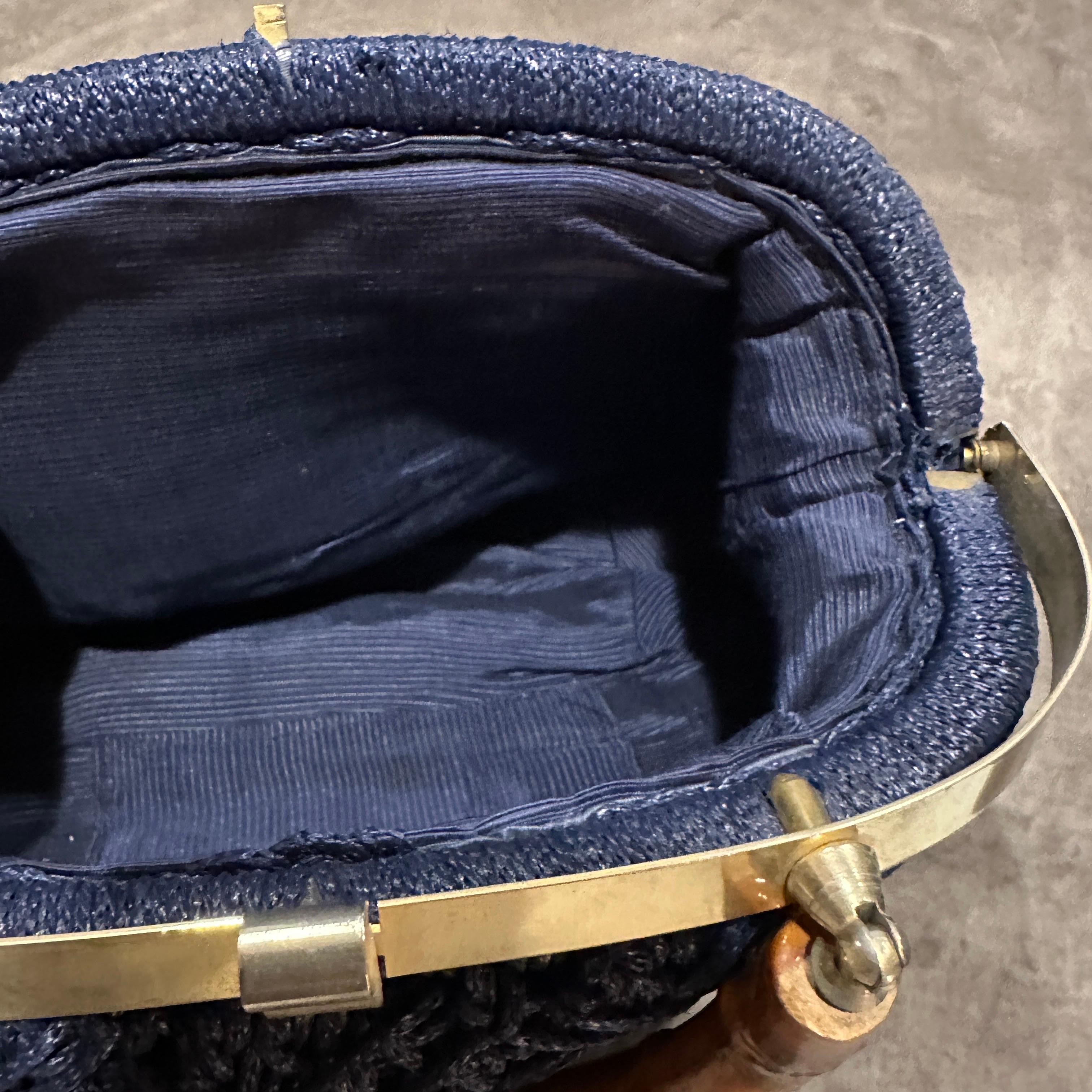 1970s Blue Woven Fabric Brass and Bamboo Italian Top Handle Bag For Sale 8
