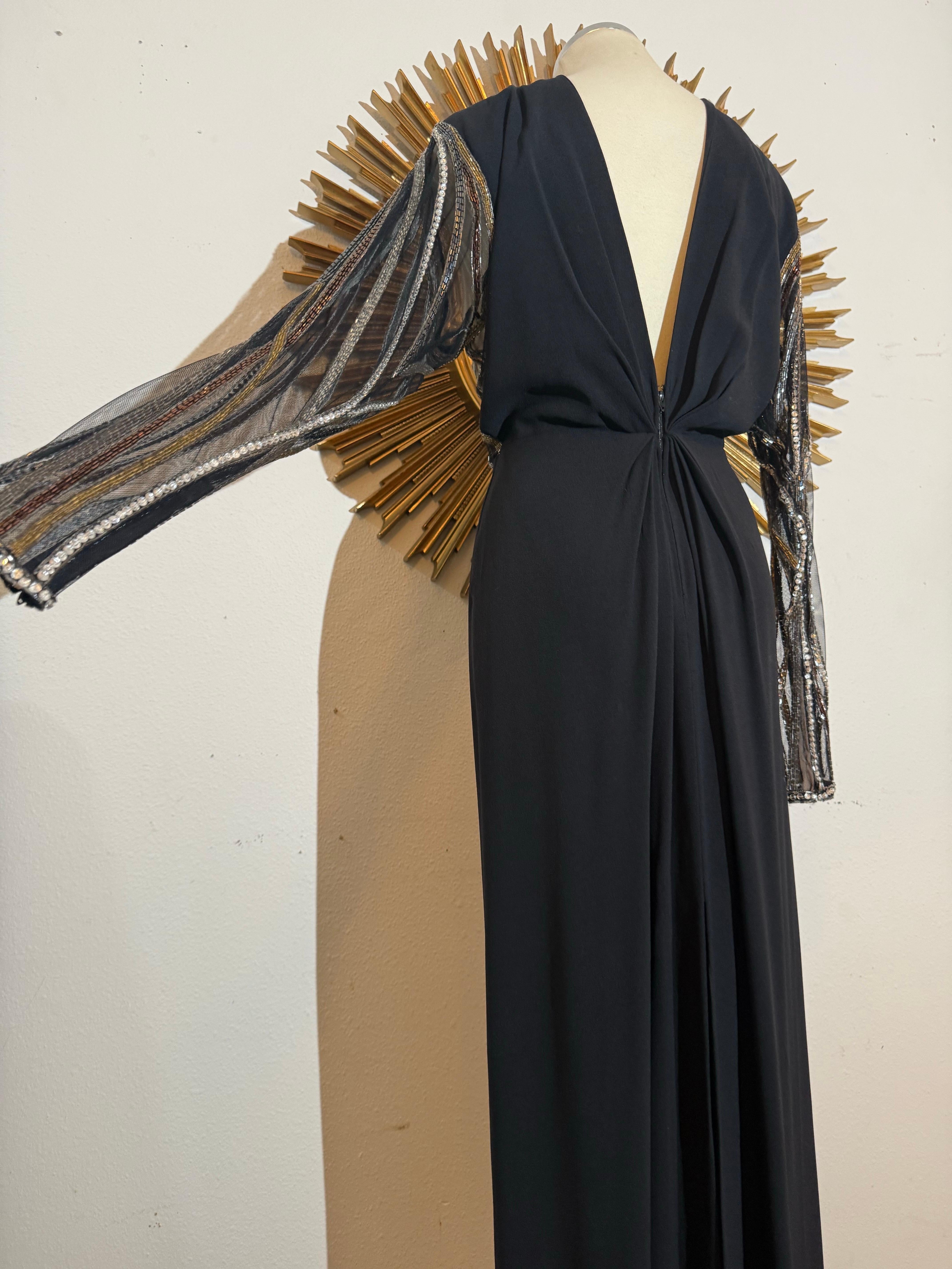 1970s Bob Mackie Black Crepe Column Gown w Glamorous Bugle Bead Streamers en vente 7