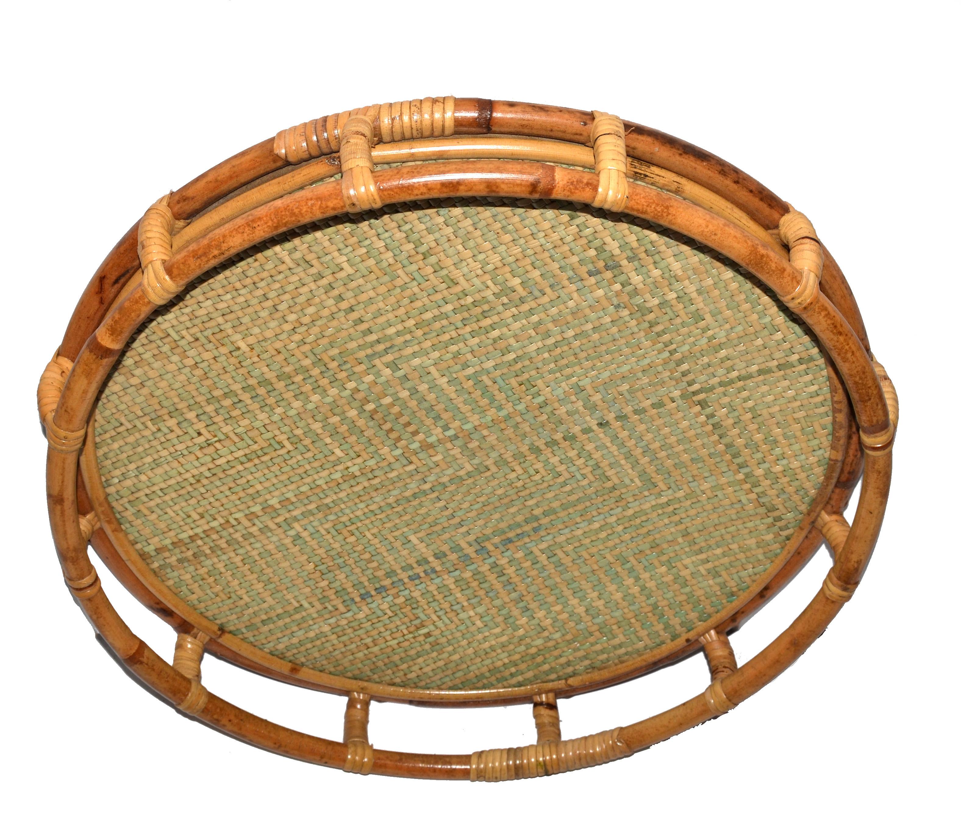 1970s Bohemian Handmade Round Bamboo Caning Serving Tray Mid-Century Modern For Sale 2