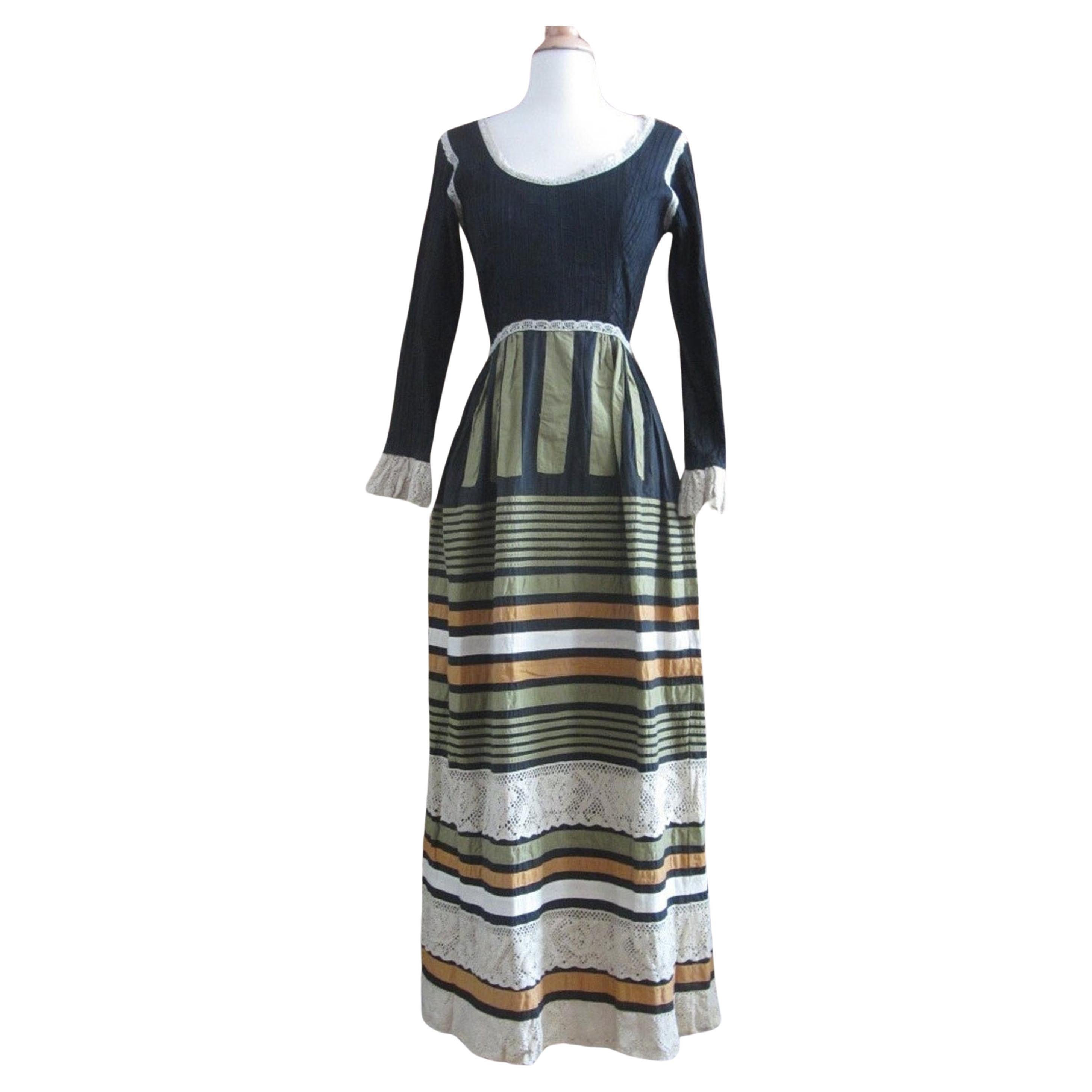 Georgia Charuhas Maxi Vestido Bohemio Mexicano, Circa 1970s en venta