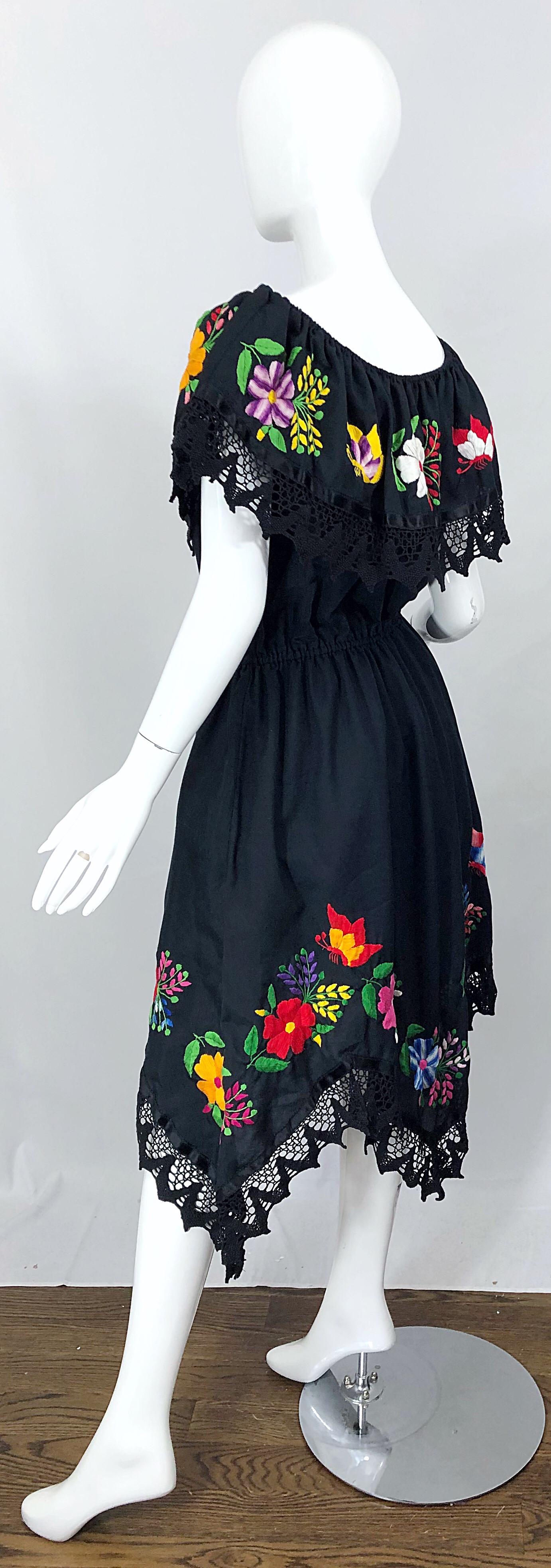1970s Boho Chic Black Colorful Cotton Embroidered Handkerchief Hem Vintage Dress In Excellent Condition In San Diego, CA