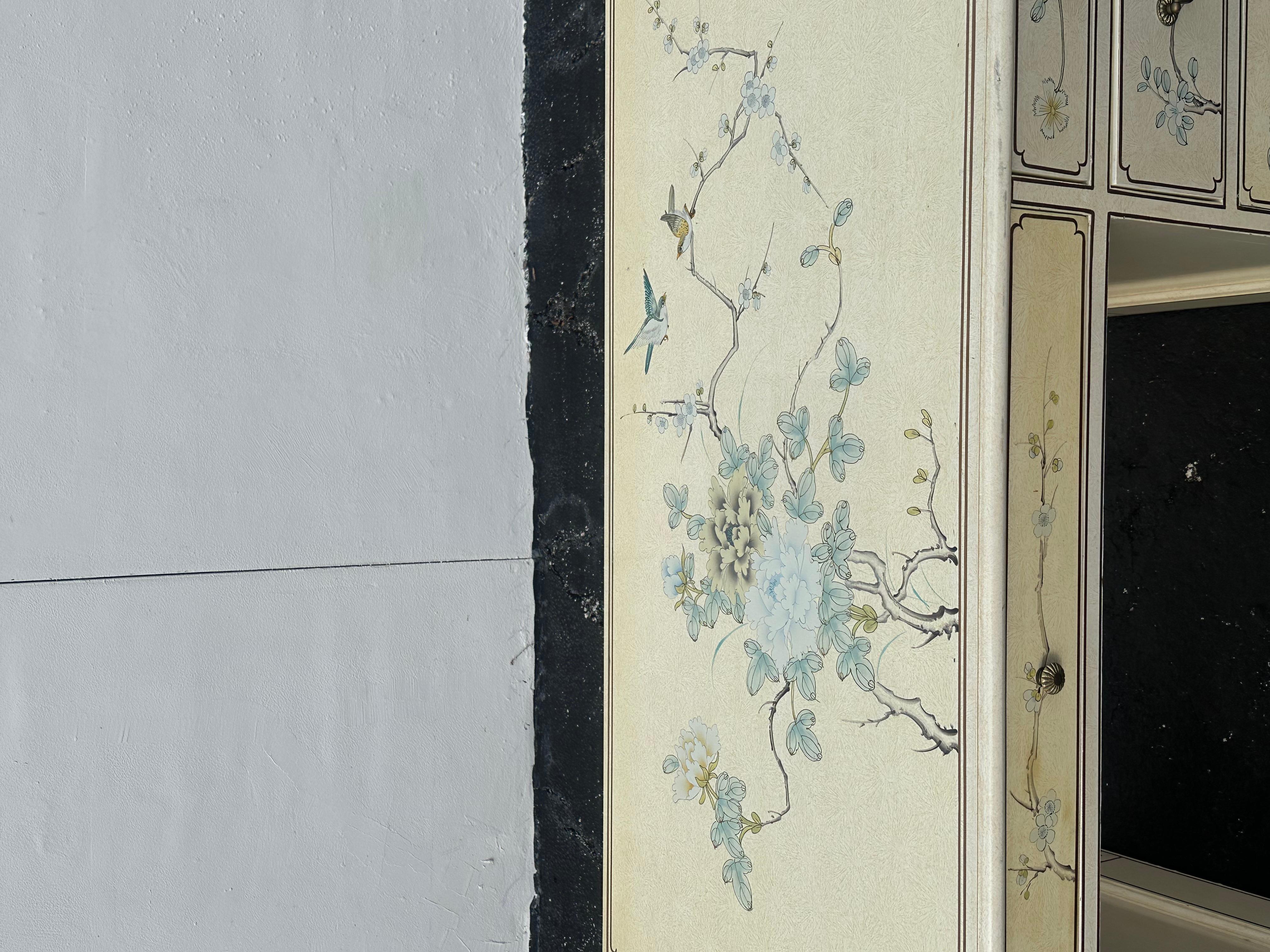 Escritorio con Silla de Chinoiserie Pintado a Mano / Decorado, Lacado en Beige Hueso, Años 70 en venta 7