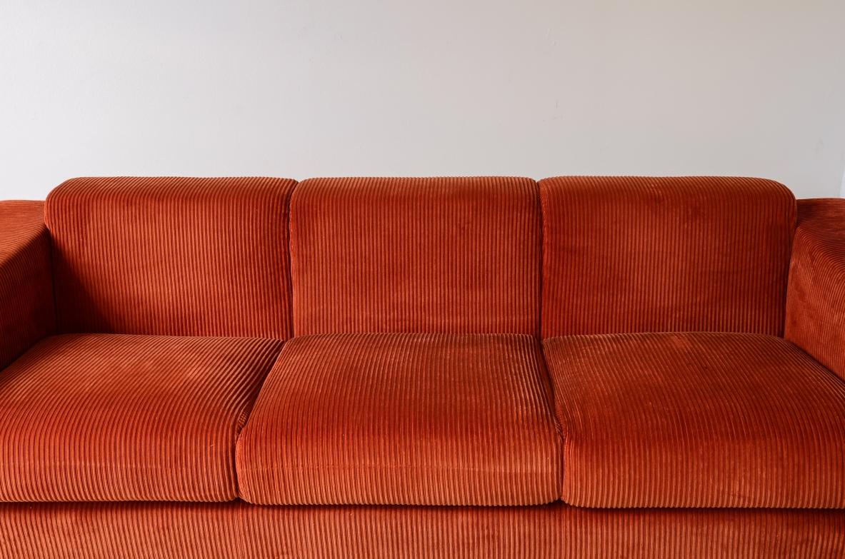 1970's Borsani Tecno three-seater sofa For Sale 1