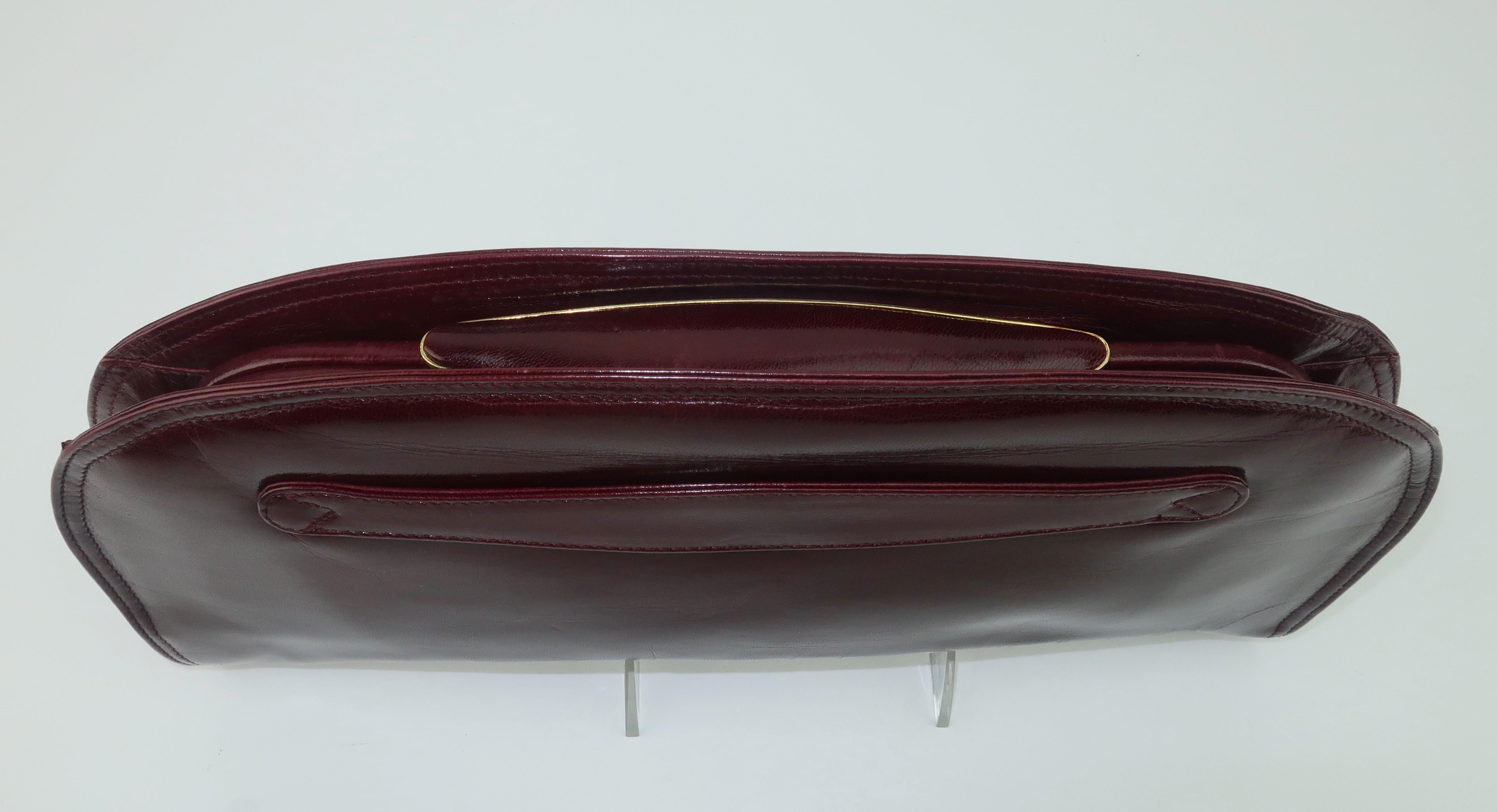 Bottega Veneta Burgundy Leather Clutch Handbag, 1970's In Good Condition In Atlanta, GA