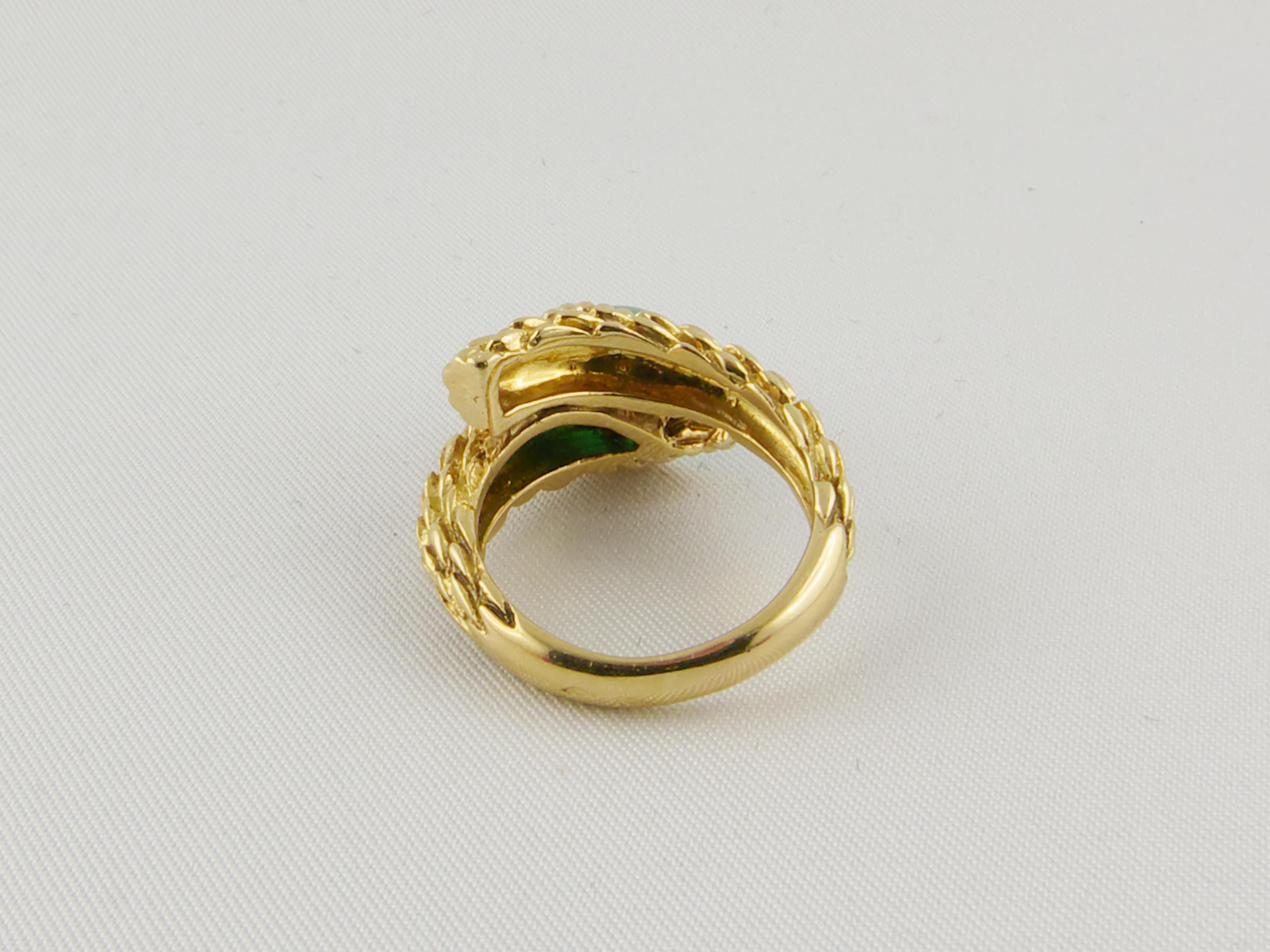 Pear Cut 1970s Boucheron Serpent Bohème Ring S Motif in Yellow Gold and Chrysophrase