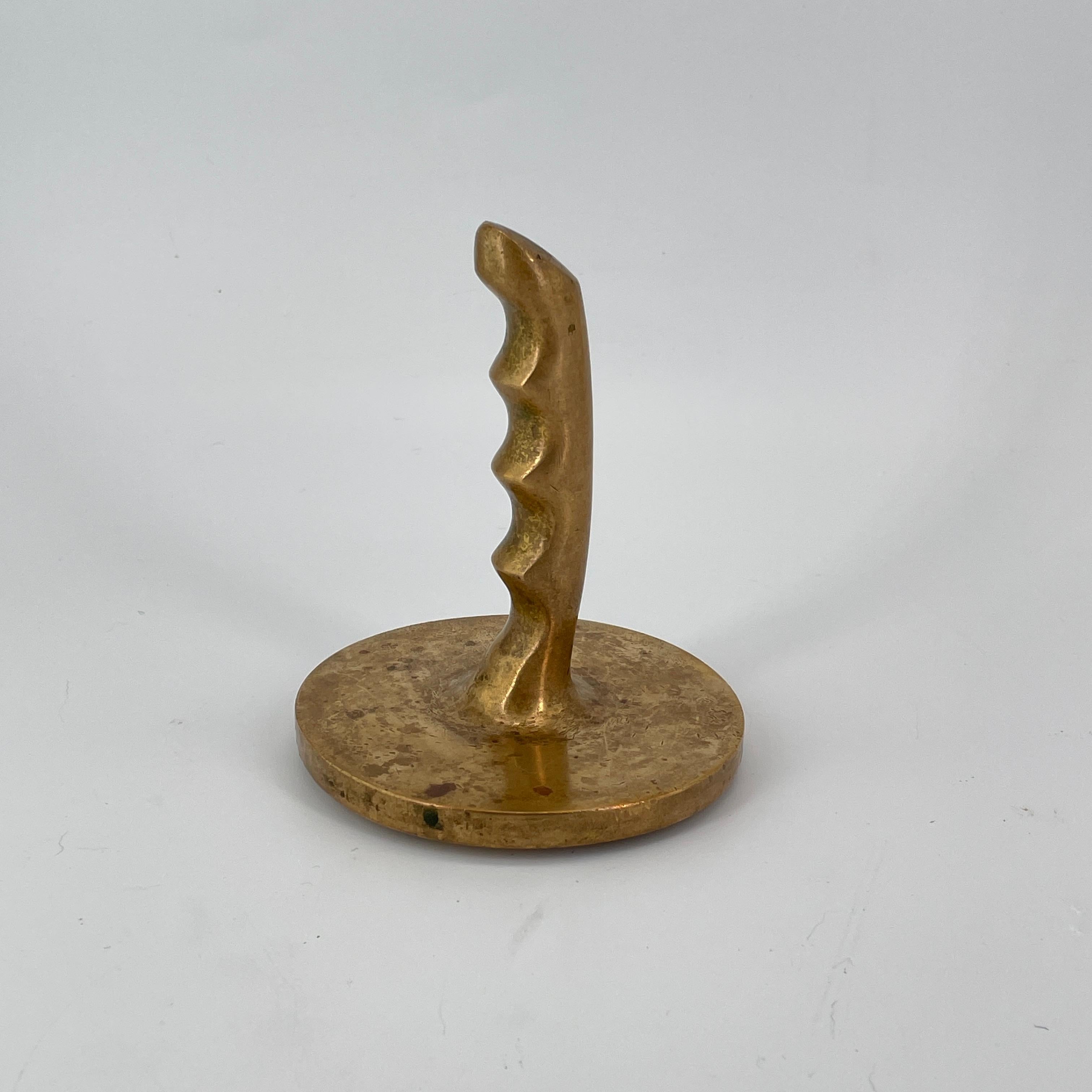1970er Jahre Messing abstrakte Joystick Tabelle Skulptur Tamper Hammer wie Aubock (Postmoderne) im Angebot