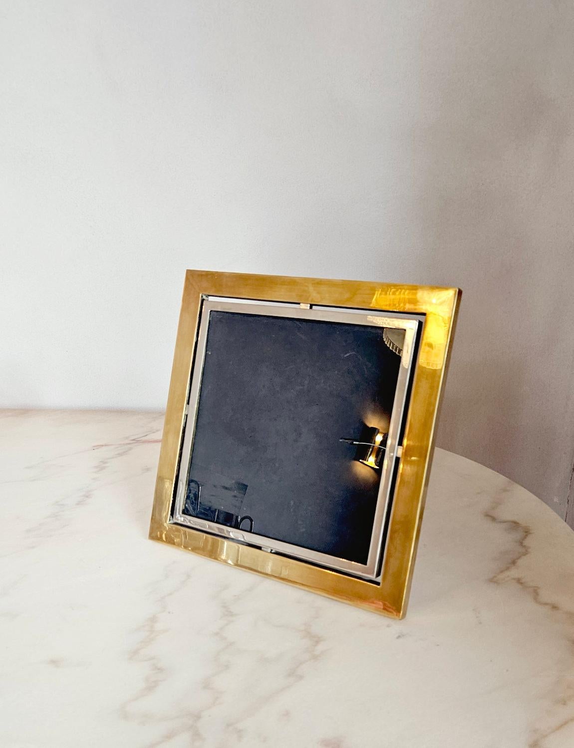 1970s Brass and Chrome Italian Barbi Photo Frame In Good Condition For Sale In Florence, Tuscany
