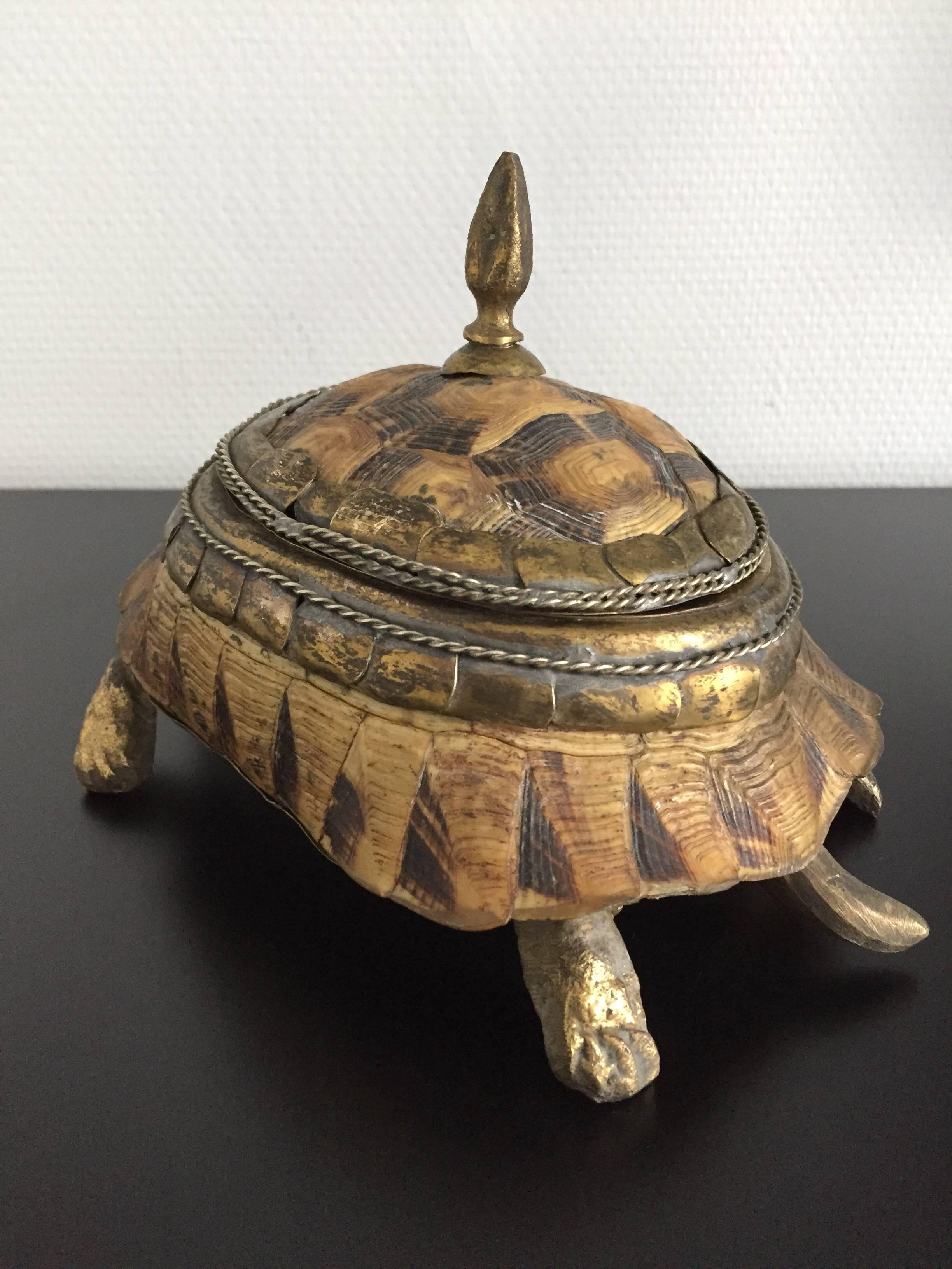 1970s Brass and Turtle Shell Box In Good Condition In Saint-Ouen, FR