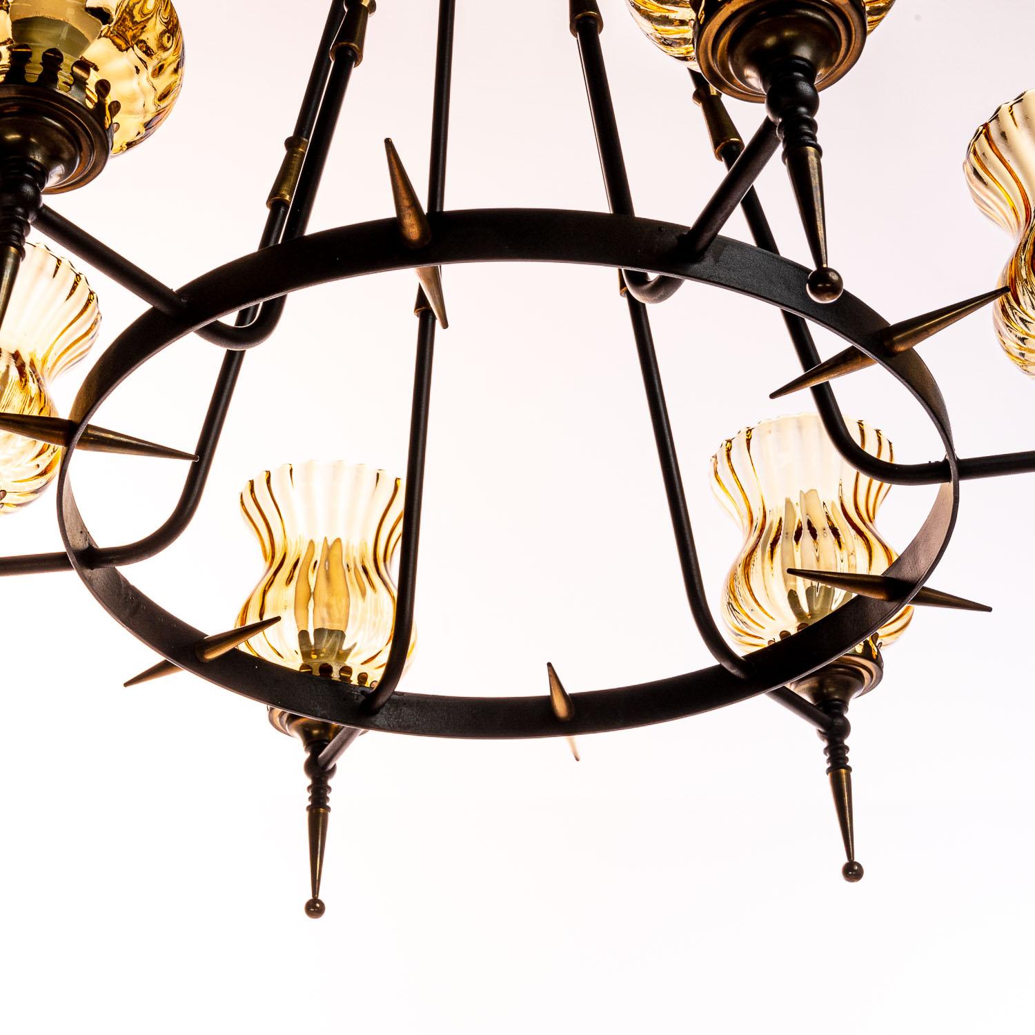 1970's Brass, Glass and Iron Chandelier by Sciolari In Good Condition For Sale In Schoorl, NL