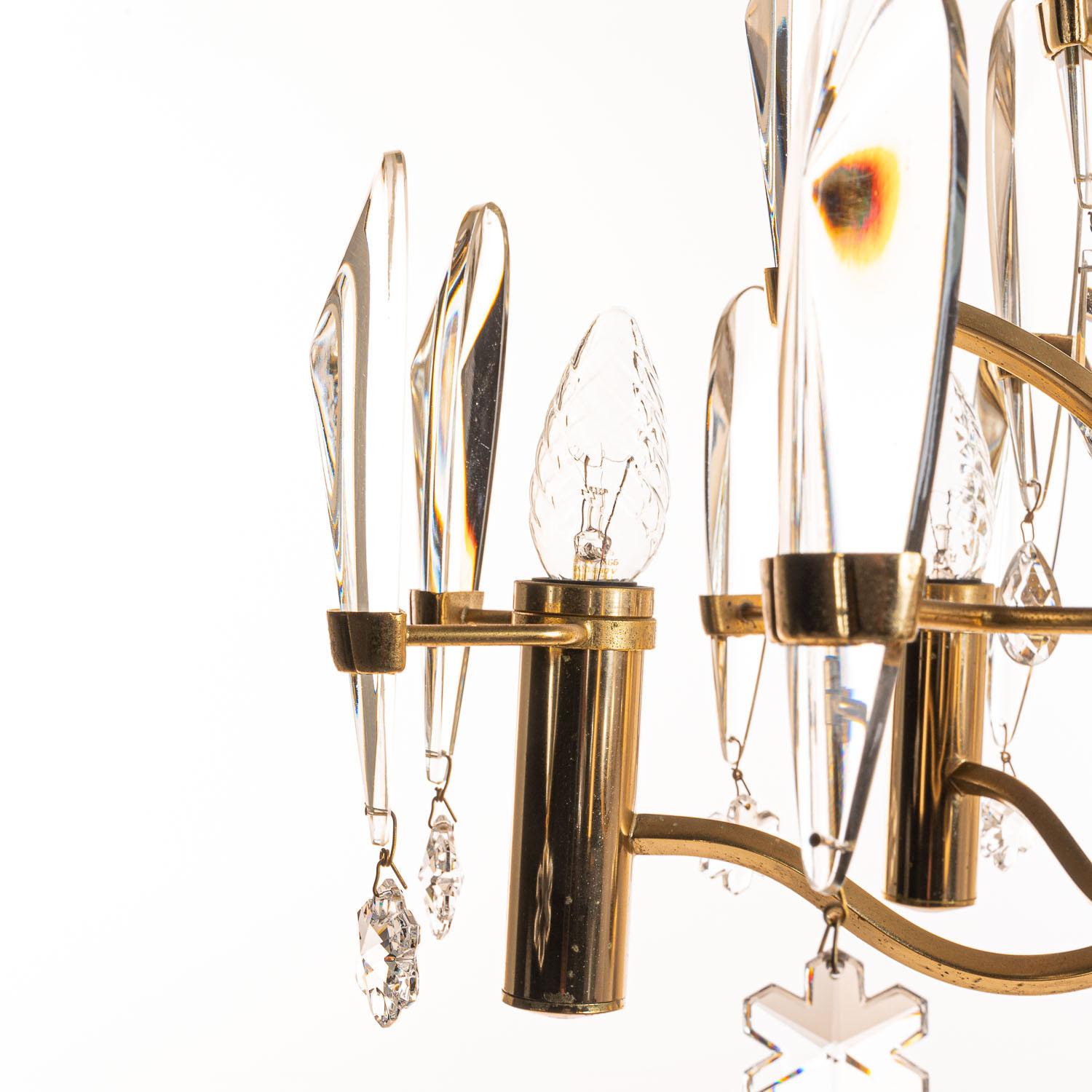 1970's Brass & Glass Chandelier by Gaetano Sciolari In Good Condition For Sale In Schoorl, NH