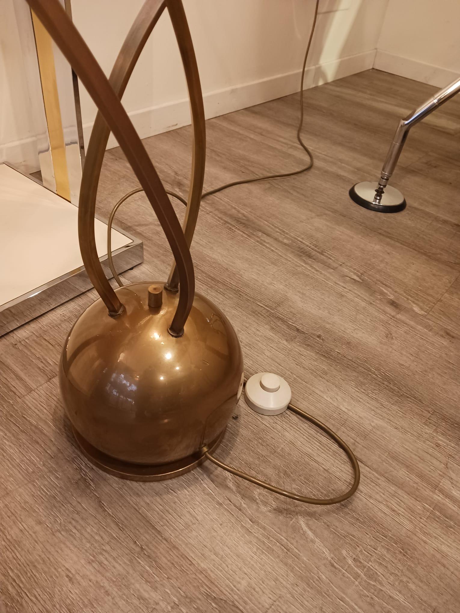 Italian 1970s Brass Leaves Floor Lamp 