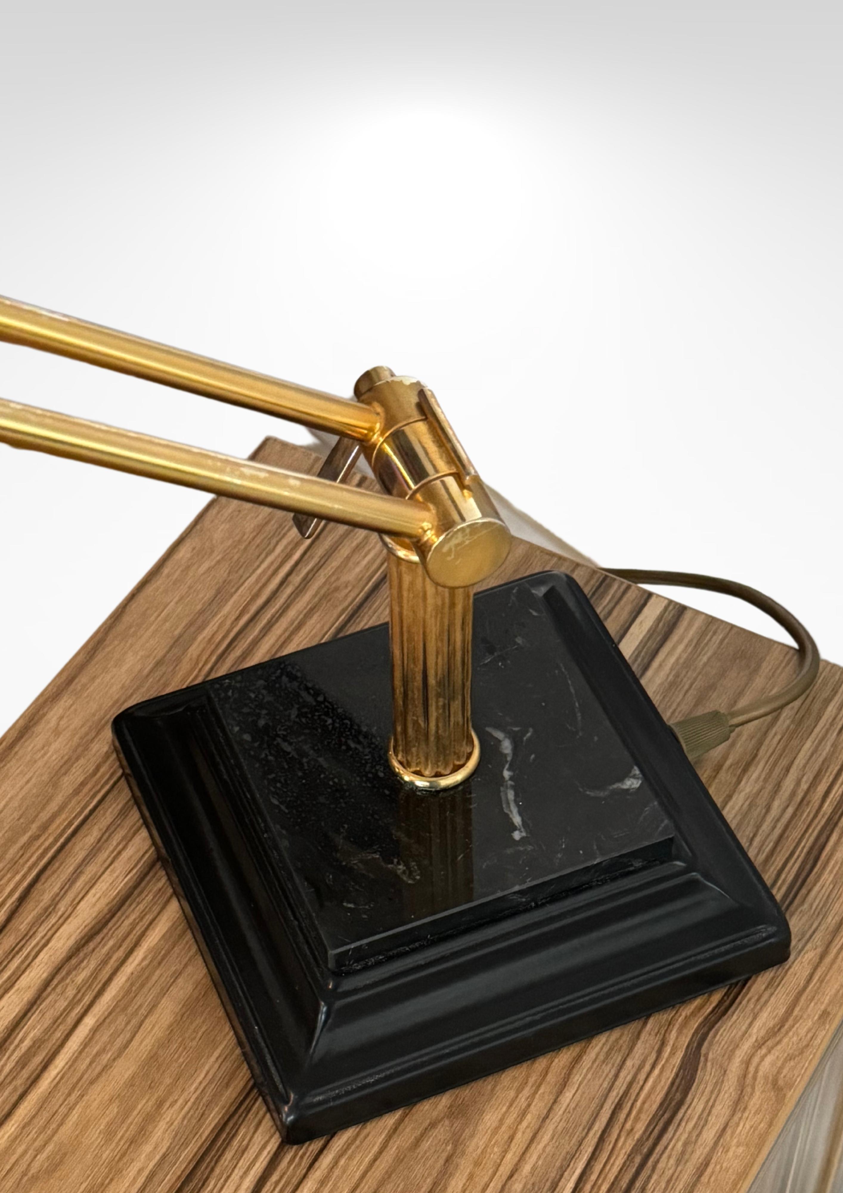 1970s Brass & Marble Articulated Desk Lamp // Italian Angle-poise Reading Light In Good Condition In Torquay, GB