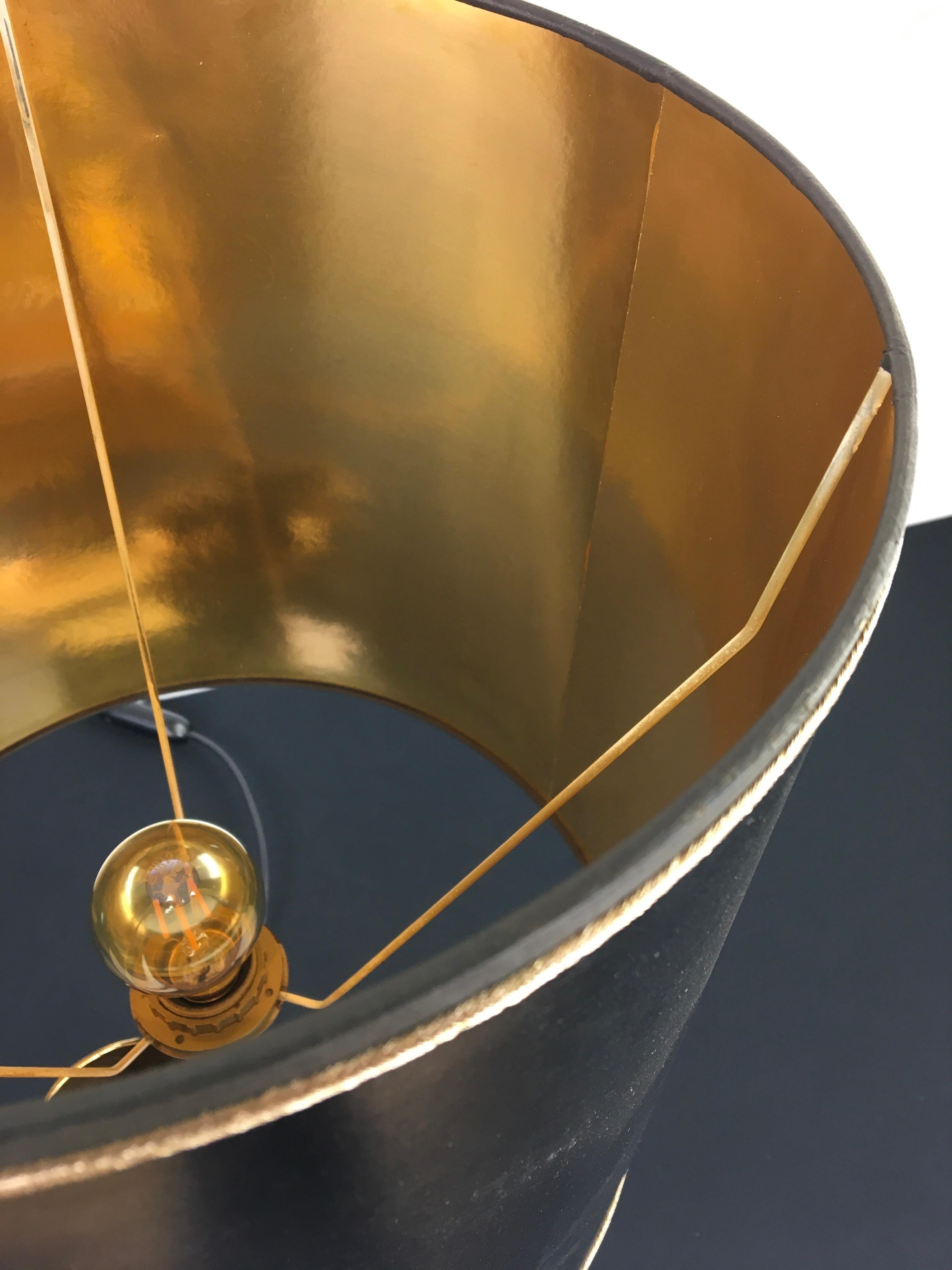 1970s Brass Nautilus Shell Table Lamp For Sale 11