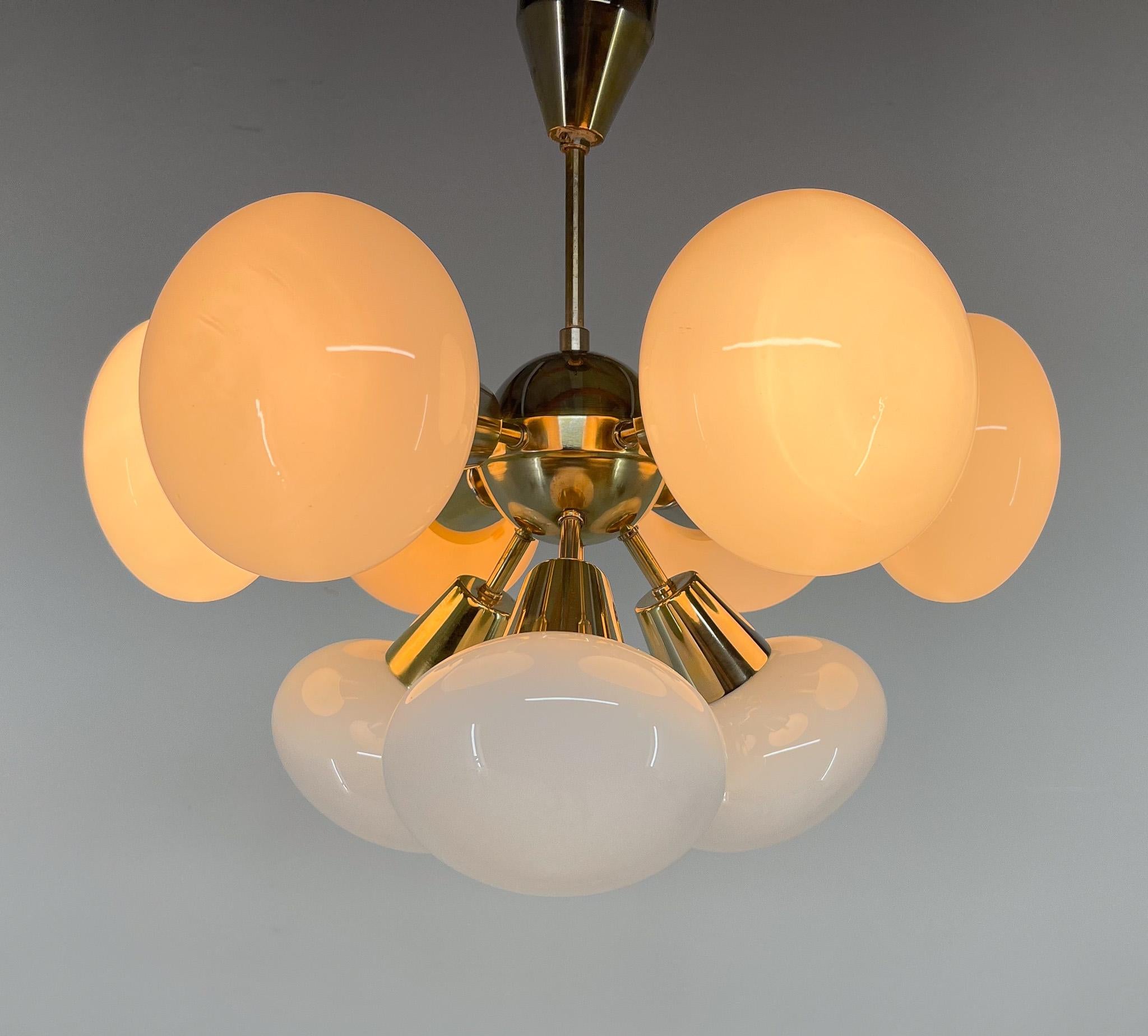 1970s Brass & Opaline Glass Sputnik Chandelier by Kamenicky Senov In Good Condition In Praha, CZ