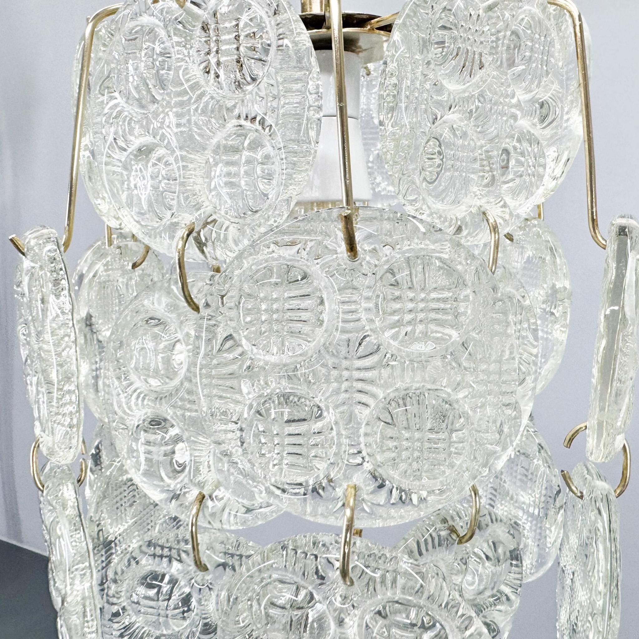 Lampadario in ottone e vetro pressato degli anni '70, Cecoslovacchia in vendita 1