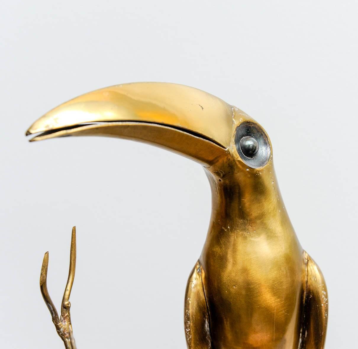 Funny sculpture in brass with a couple of toucans.
Signed Le Bihan, a French sculptor in the 1960s-1980s.
Great design and expression.
Henri Le Bihan 1927-2011.