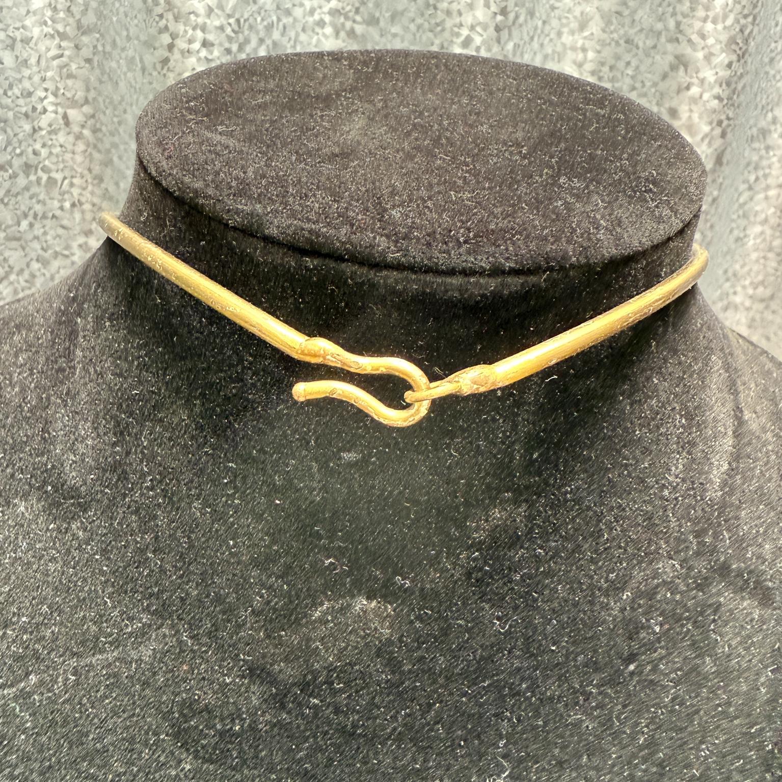 XX secolo Collana girocollo di spore in ottone degli anni '70, stile Pal Kepenyes in vendita