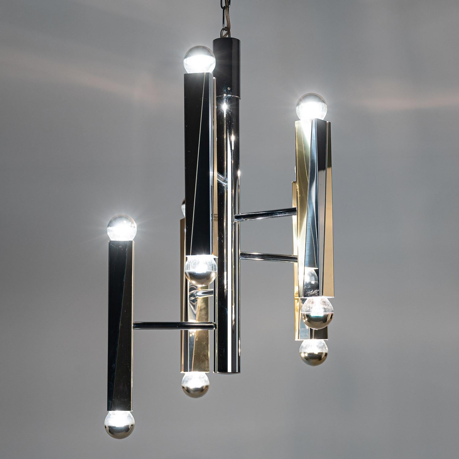 Lampadario in ottone e acciaio di Gaetano Sciolari del 1970 in vendita 3