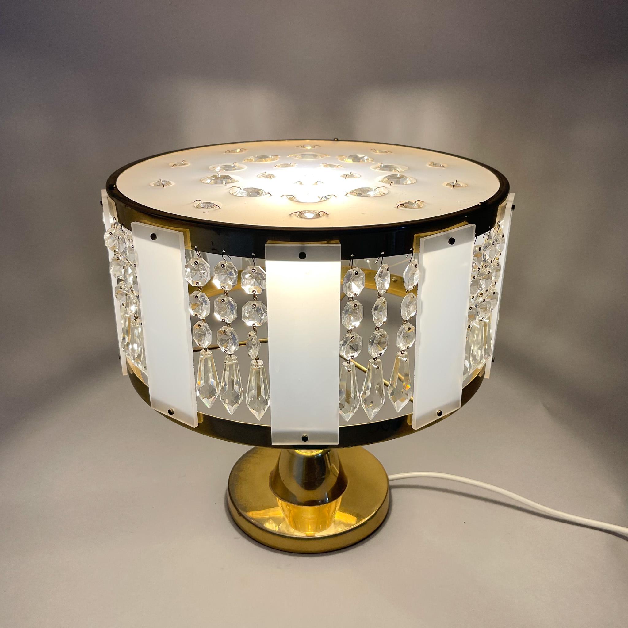 1970's Brass Table Lamp by Novy Bydzov Glasswork, Czechoslovakia In Good Condition For Sale In Praha, CZ