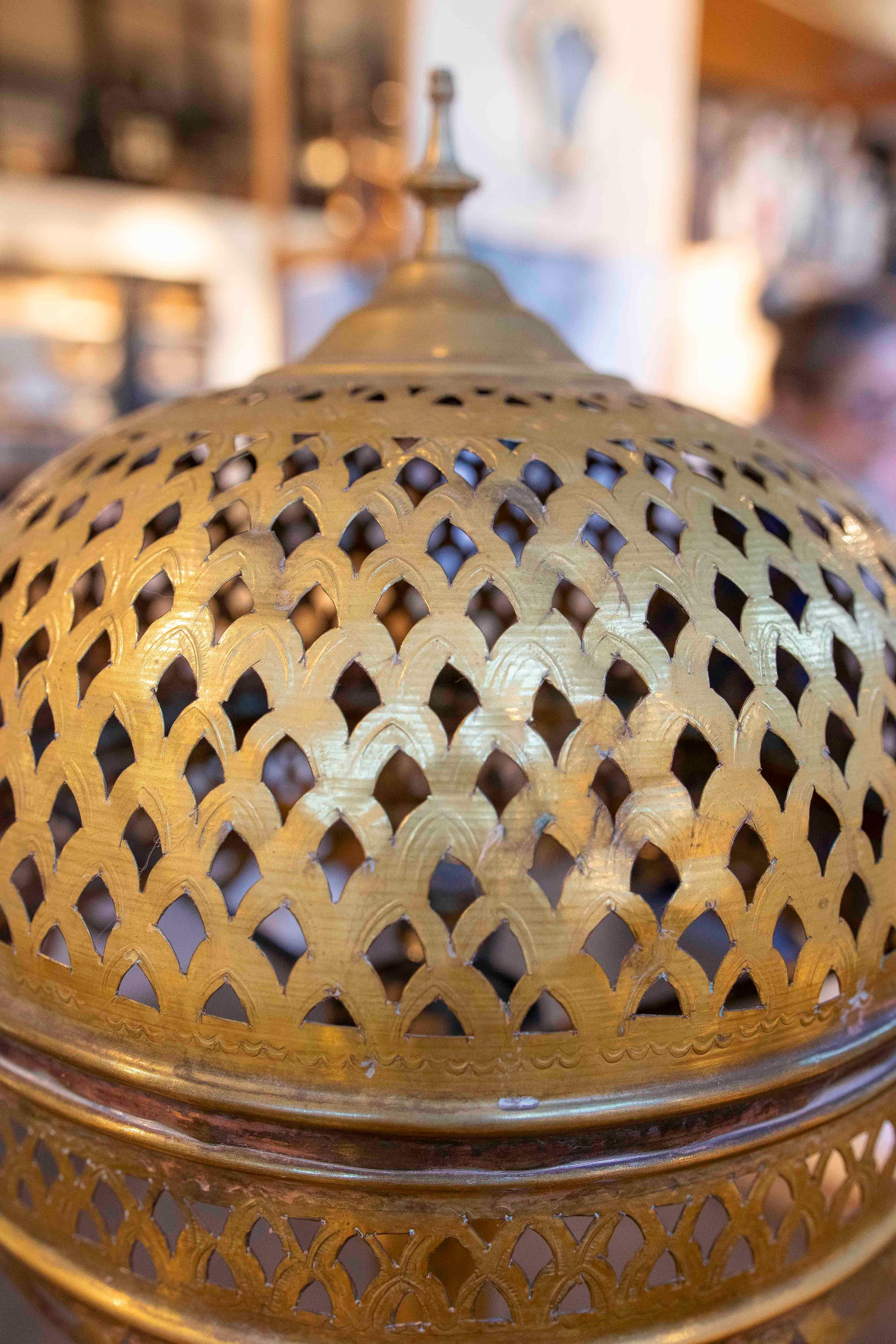 1970s Brass Table Lamp with Openwork Shade 2