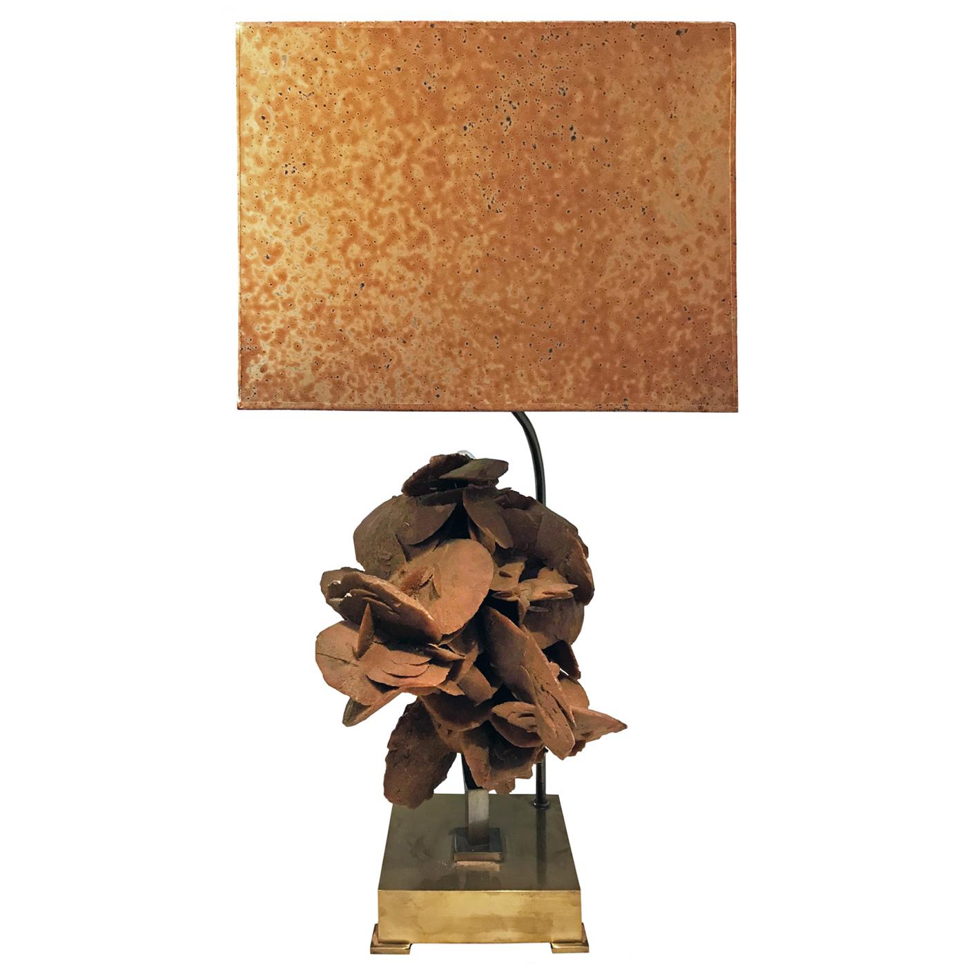 1970s Brass Table Lamp with Sandstone Bloom and Original Shade by Willy Daro For Sale