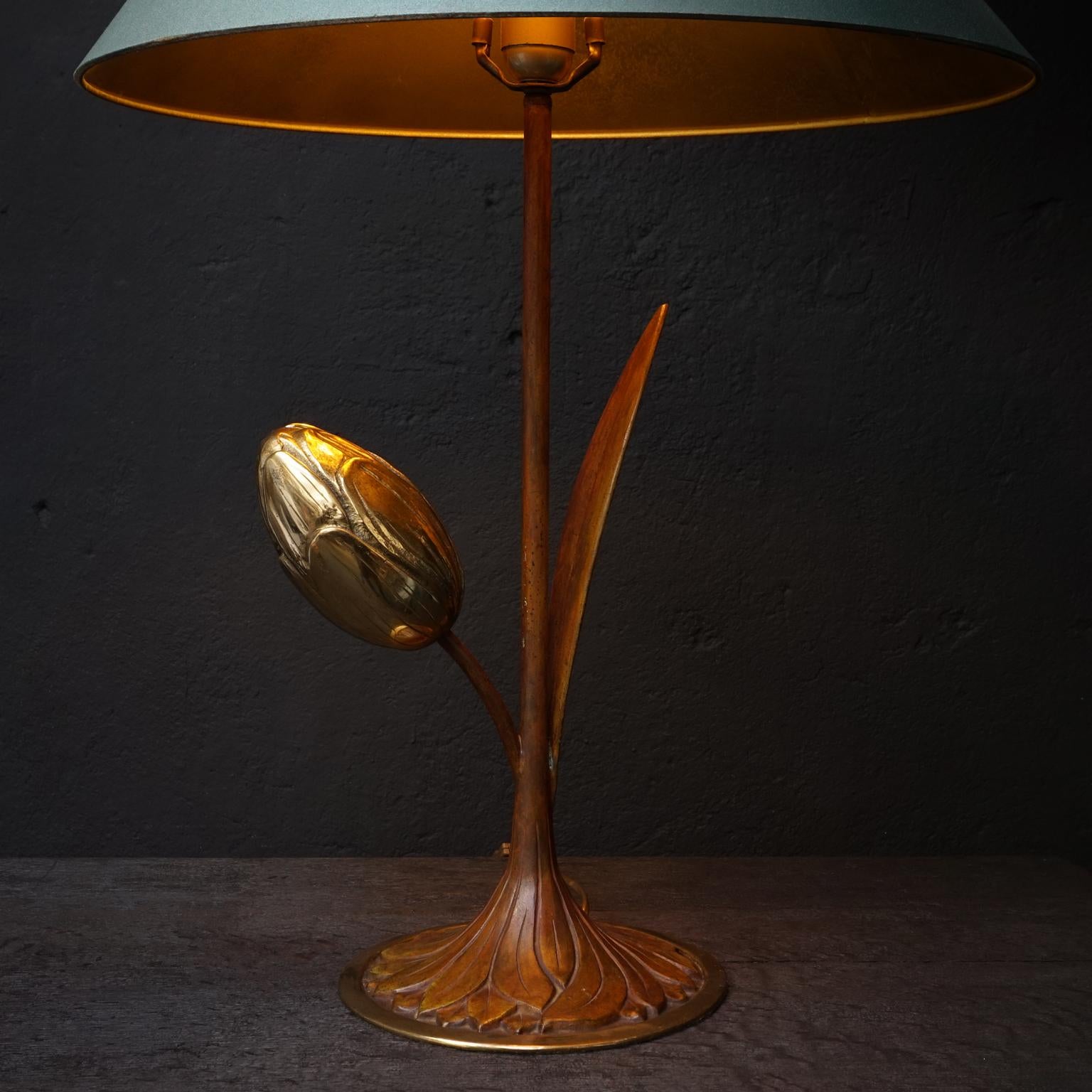 1970s Brass Tulip Table Lamp 1