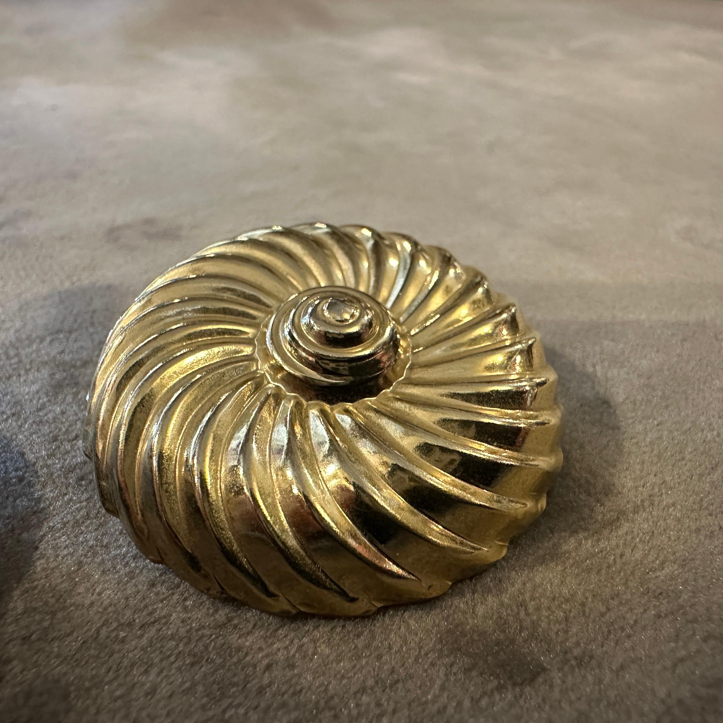 Orecchini a spirale in ottone a torciglione degli anni '70 in vendita 2