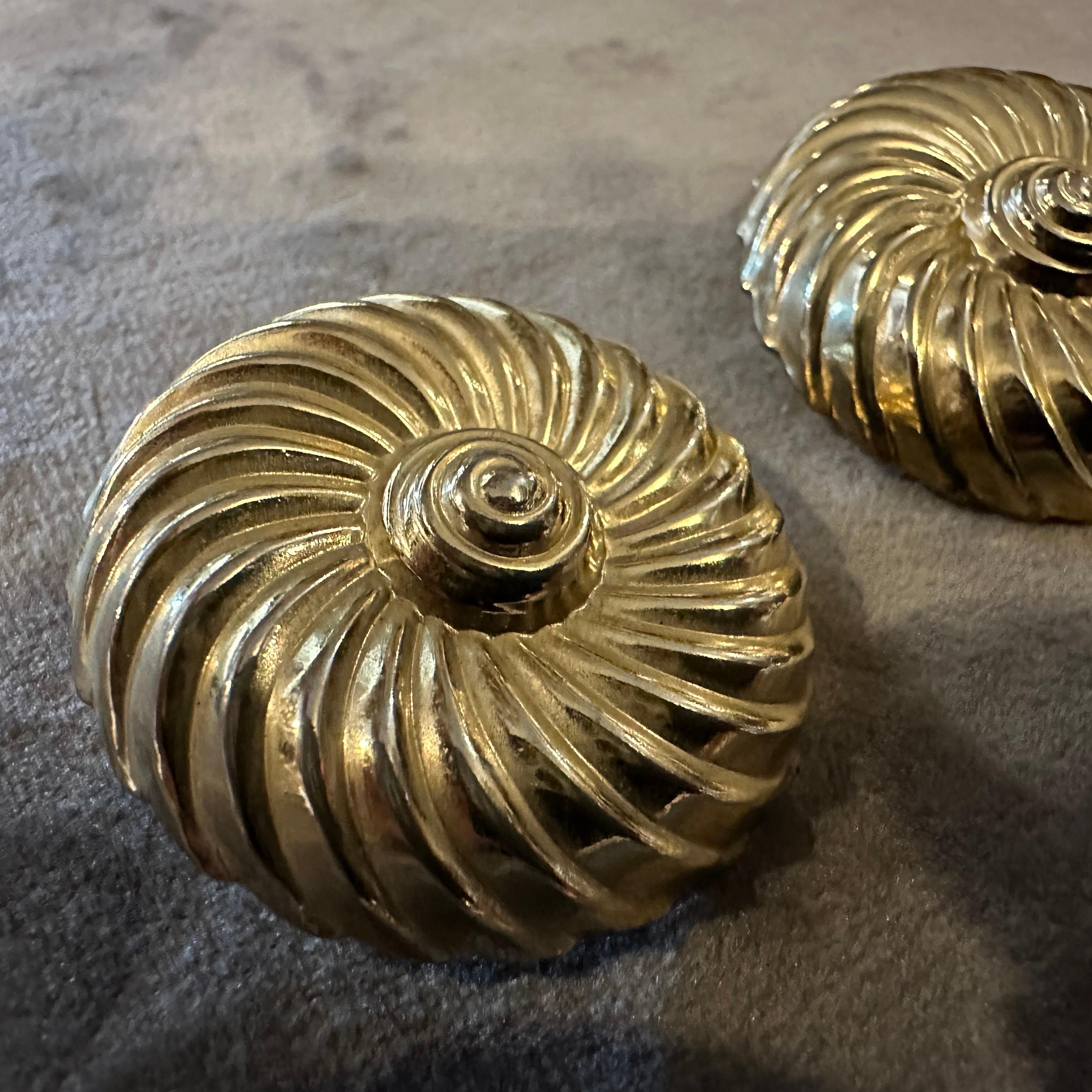 Orecchini a spirale in ottone a torciglione degli anni '70 in vendita 4