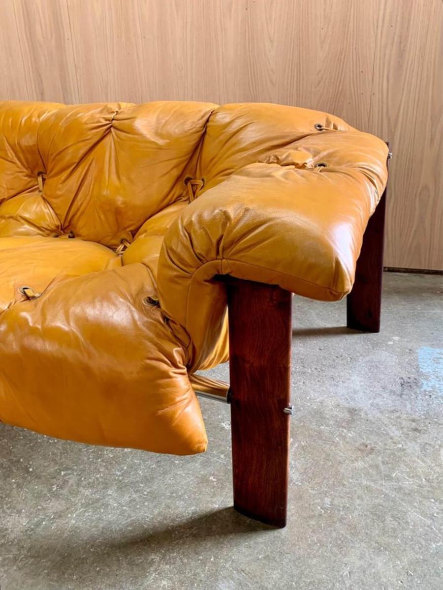 Mid-Century Modern 1970s Brazilian Wood and Leather MP131 Sofa by Percival Lafer