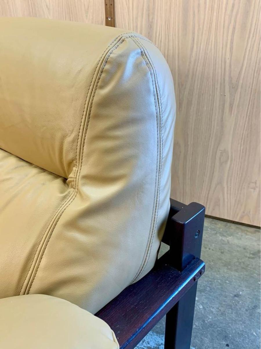 One of the most comfortable sofas we’ve ever had the pleasure of offering, this stunning piece was designed by Percival Lafer in the 1970s. It features a solid Brazilian hardwood frame, with the leather seat seemingly floating above it. Completely