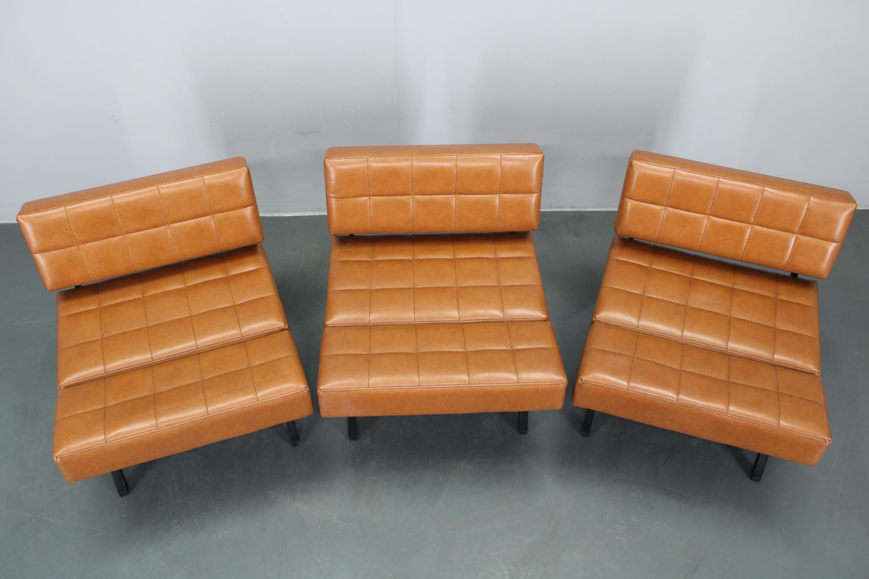 Italian 1970s Brevetti IPE Set Of Three RARE Convertible Lounge Chairs, Italy For Sale
