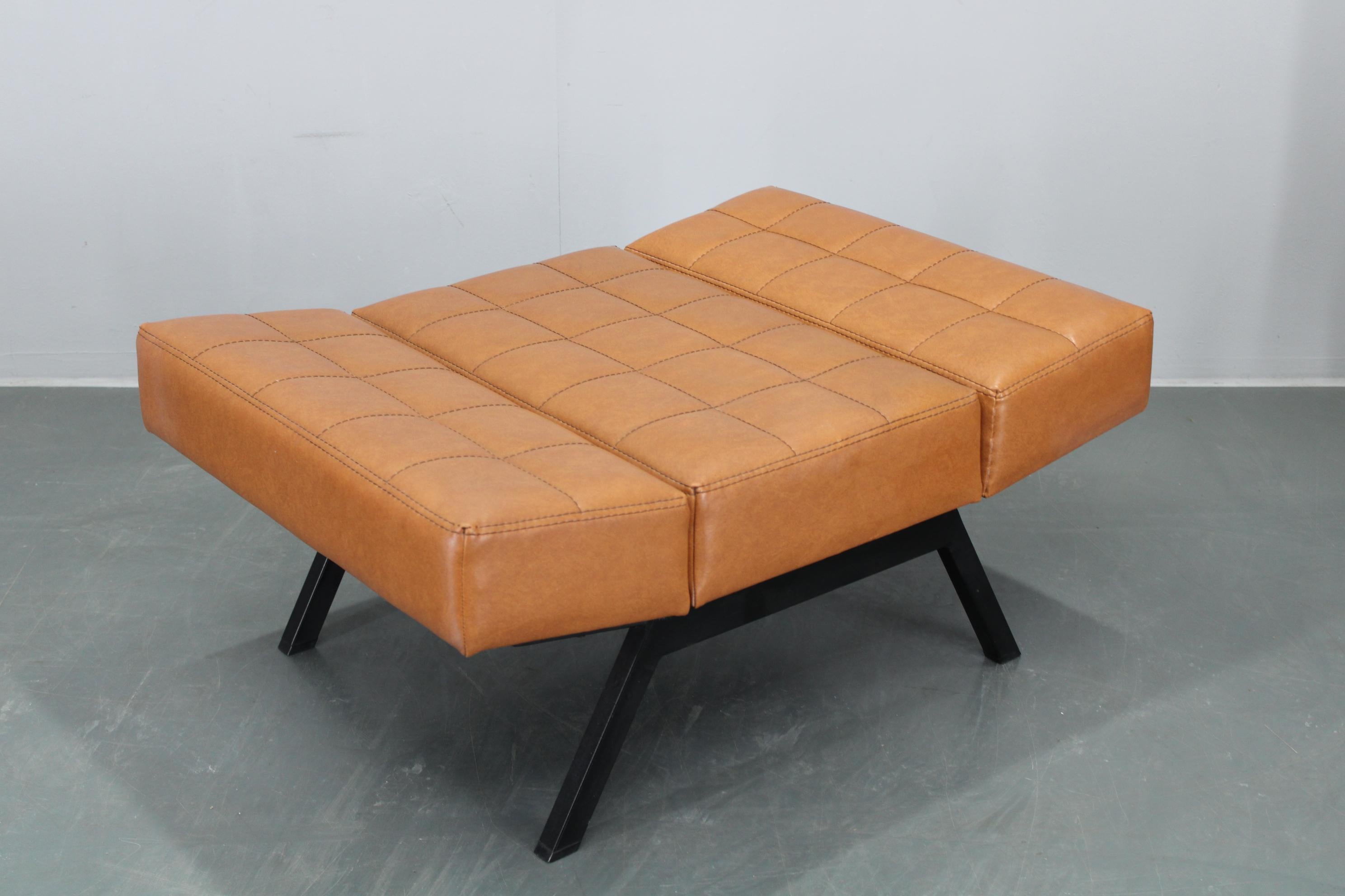 1970s Brevetti IPE Set Of Three RARE Convertible Lounge Chairs, Italy For Sale 1