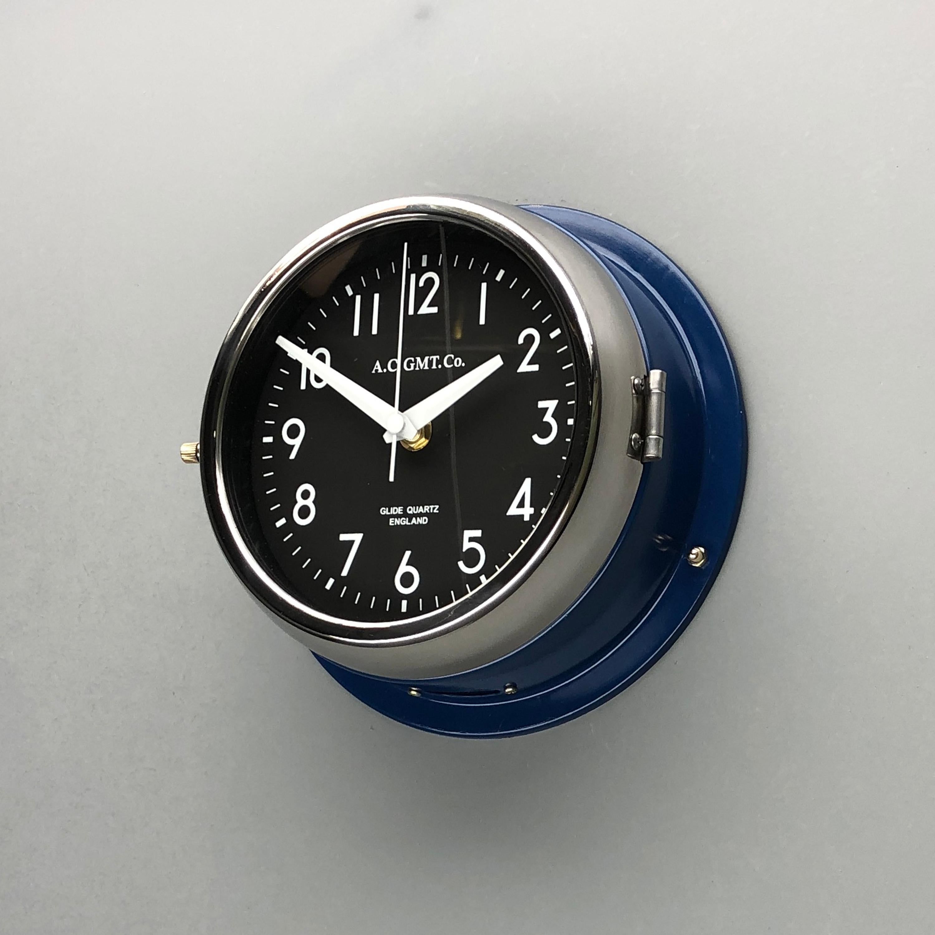 1970s British Classic Blue & Chrome AC.GMT.Co. Industrial Wall Clock Black Dial In Excellent Condition In Leicester, Leicestershire