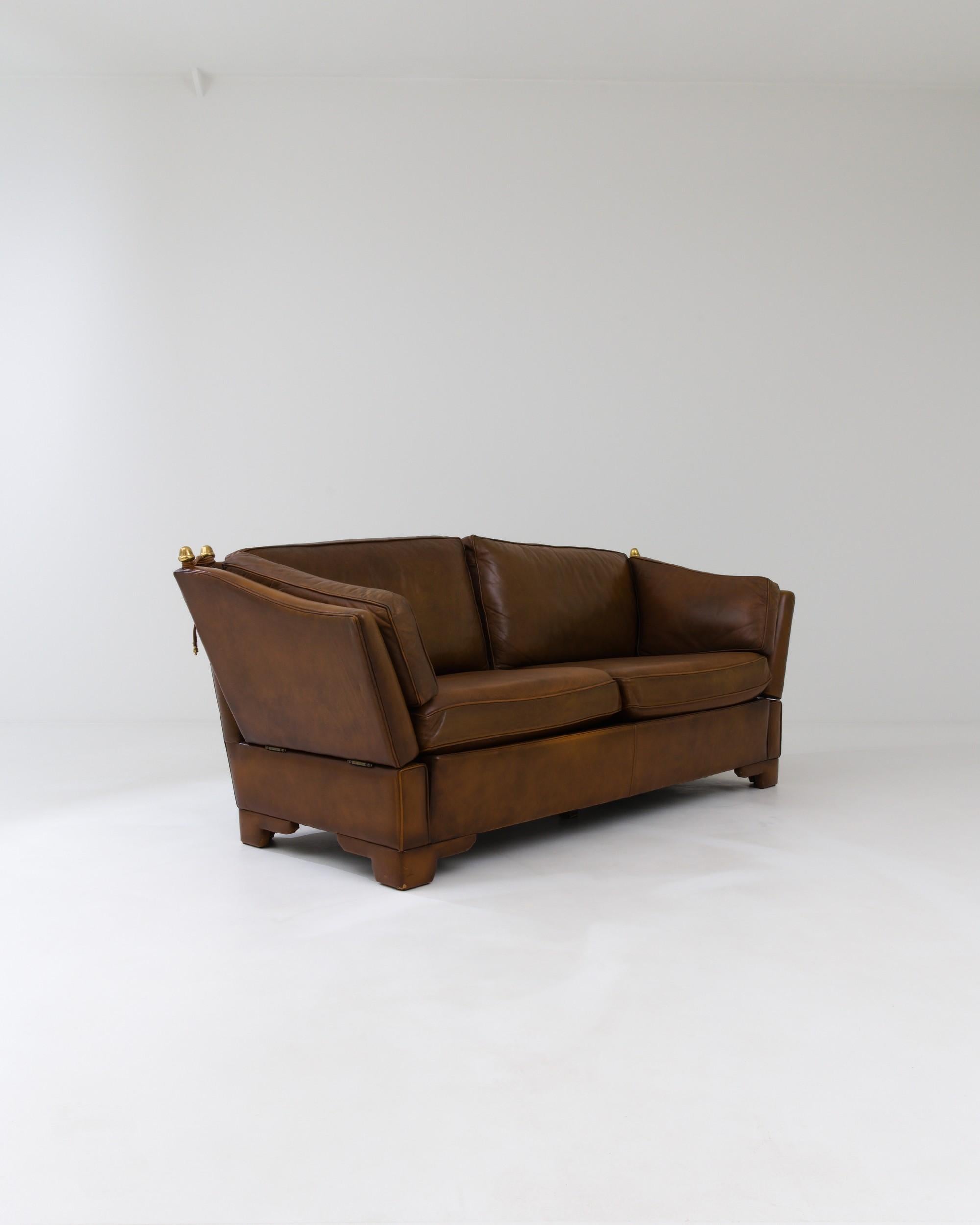 Late 20th Century 1970s British Leather Loveseat For Sale