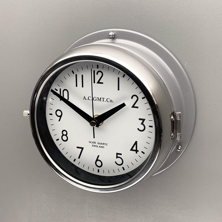 1970's British Ultimate Gray /Monochrome AC GMT Co. Classic Quartz Wall Clock For Sale 5