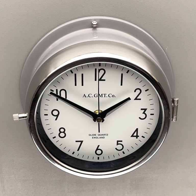 1970's British Ultimate Gray /Monochrome AC GMT Co. Classic Quartz Wall Clock For Sale 8