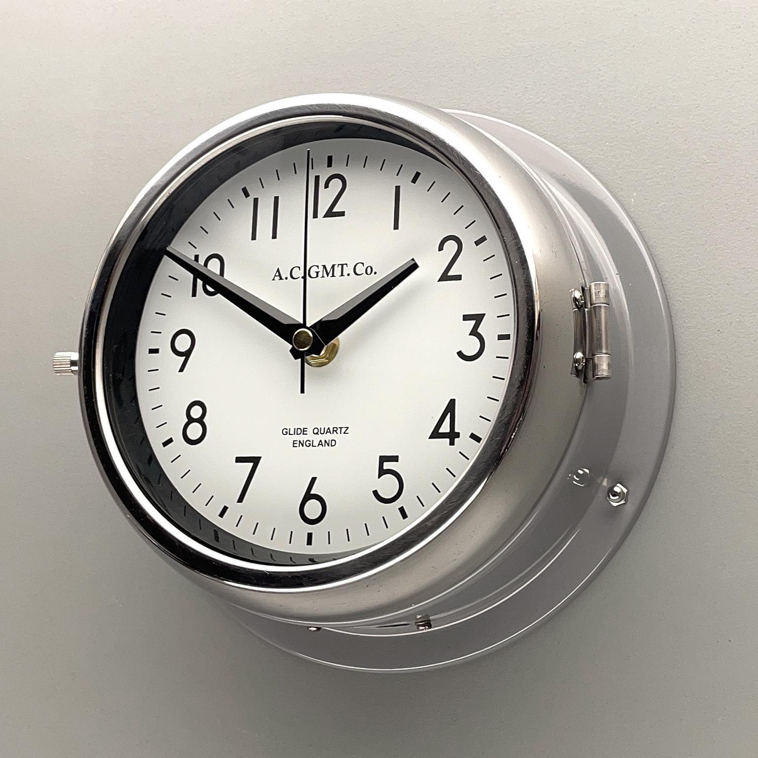 1970's British Ultimate Gray /Monochrome AC GMT Co. Classic Quartz Wall Clock For Sale 1