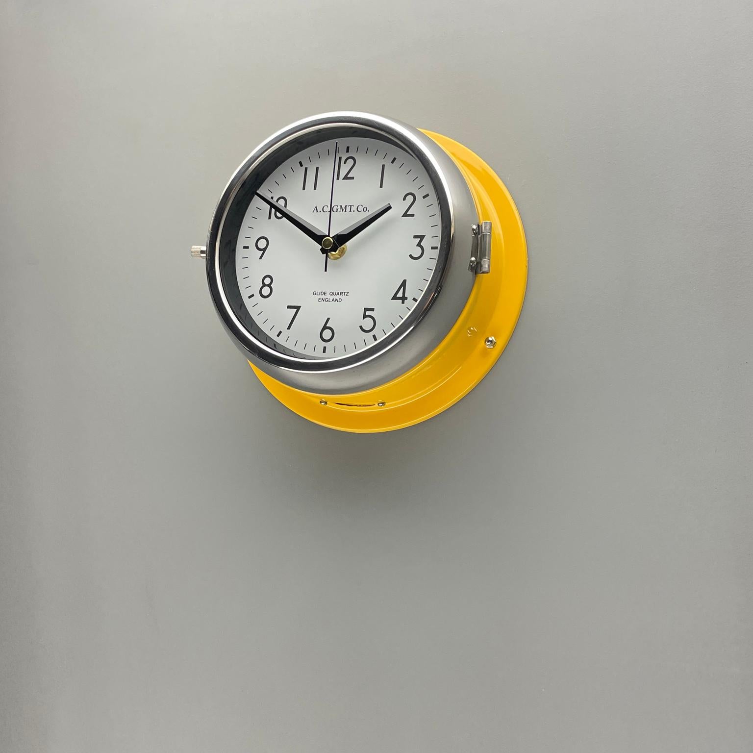 1970's British Yellow Illumination & White AC GMT Co. Classic Quartz Wall Clock For Sale 4