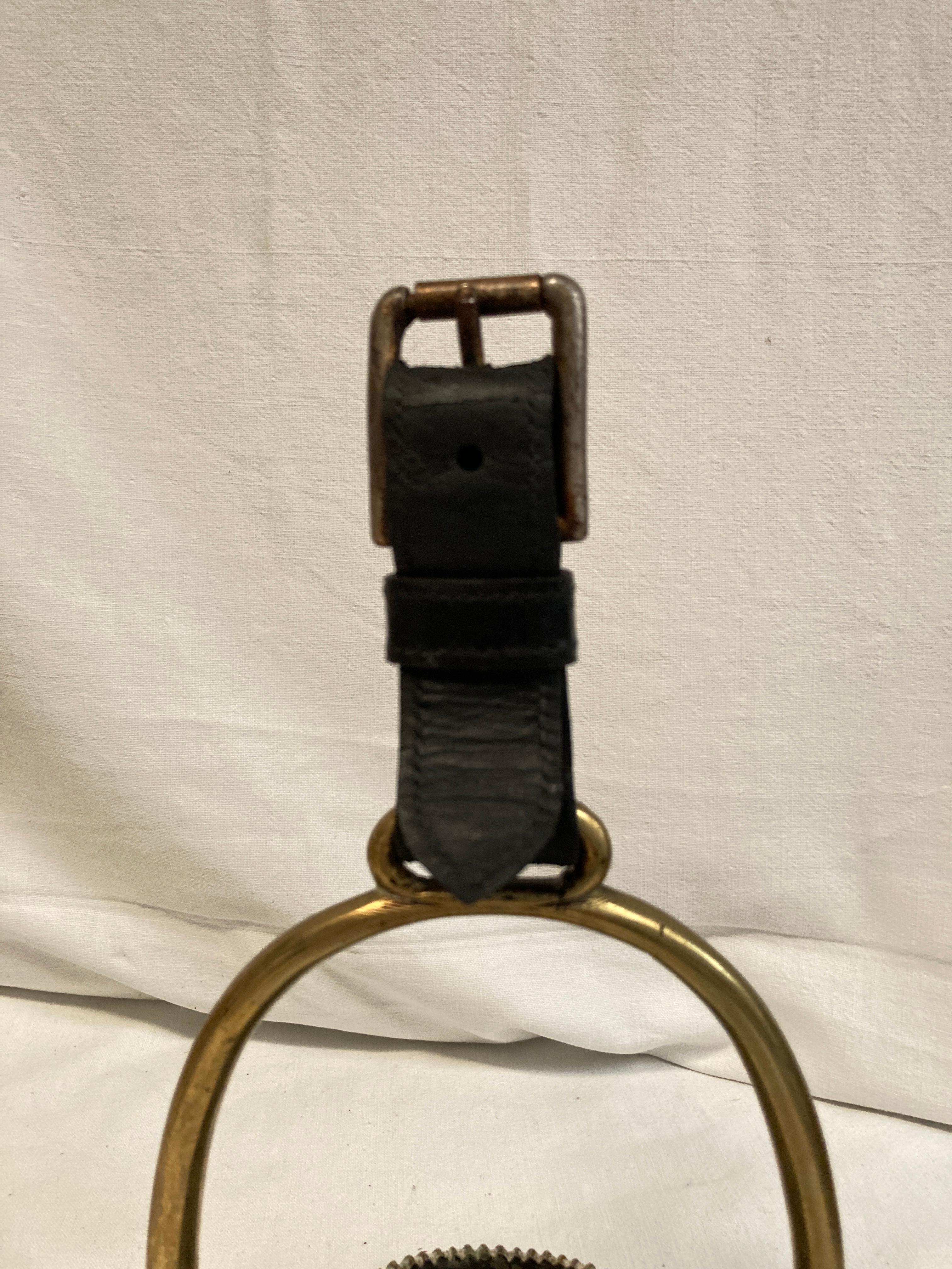 1970's bronze and stitched leather ashtray by Hermès In Good Condition For Sale In New York, NY