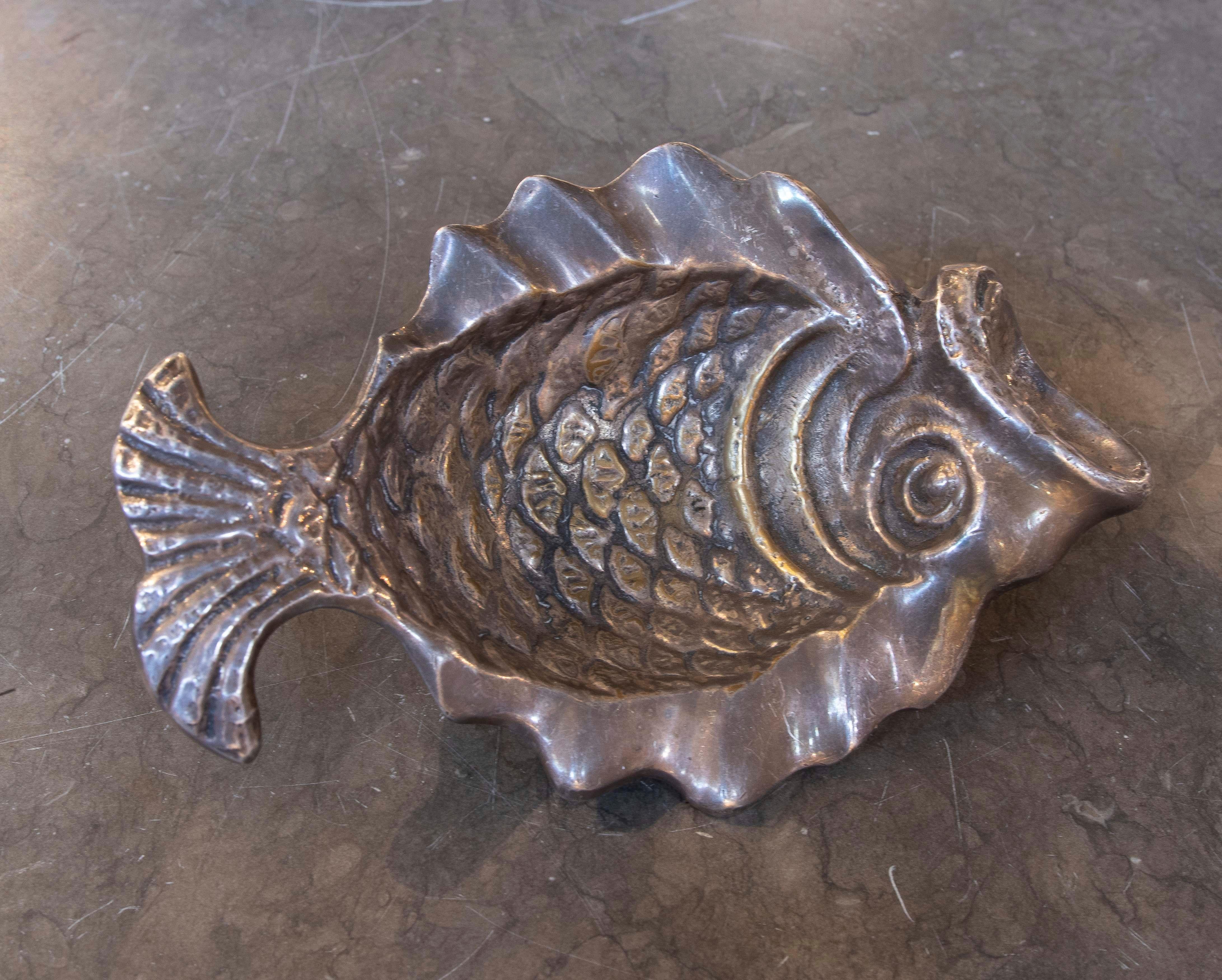 1970s Bronze Ashtray with Fish Shape 3