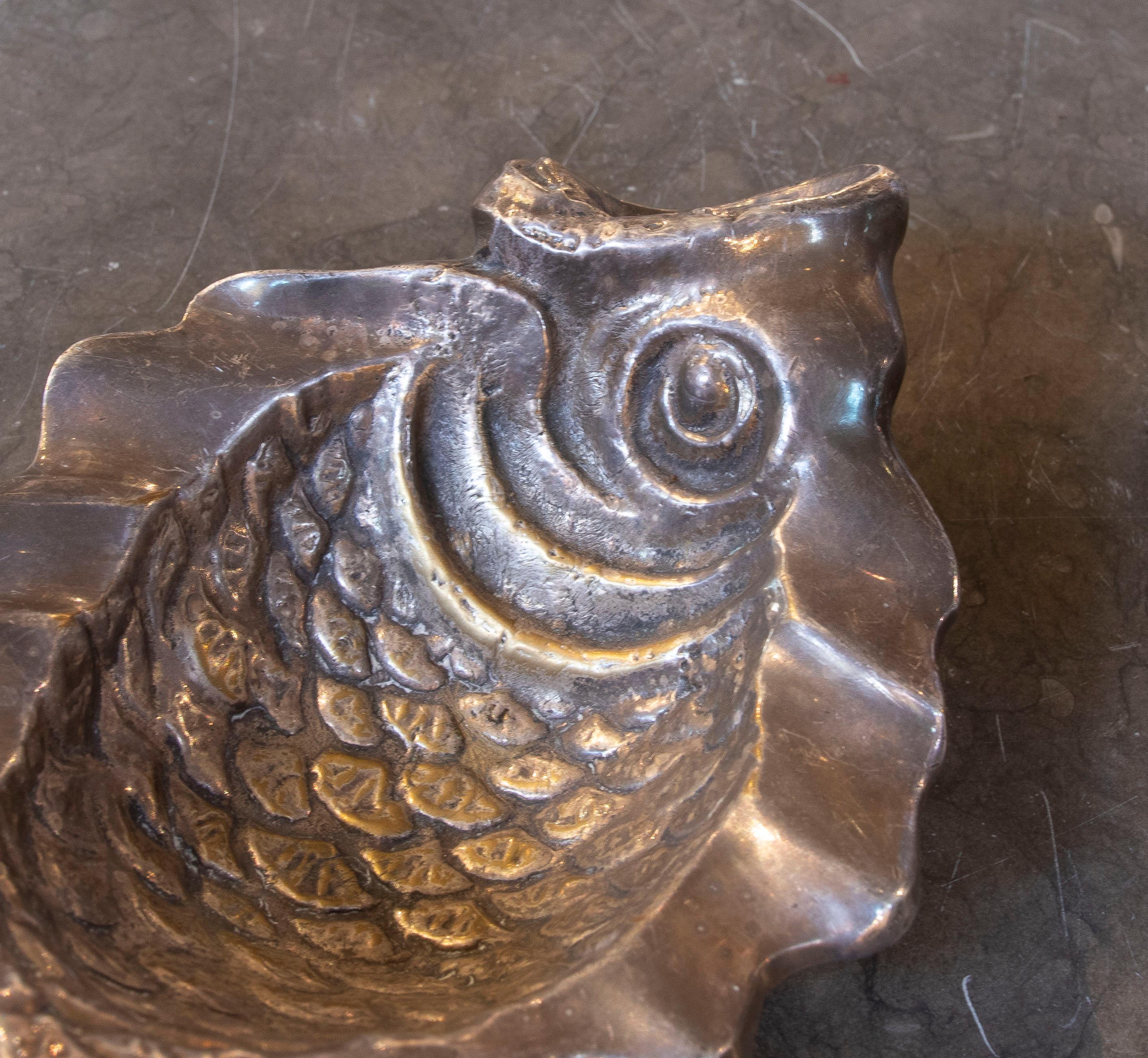 1970s Bronze Ashtray with Fish Shape 4