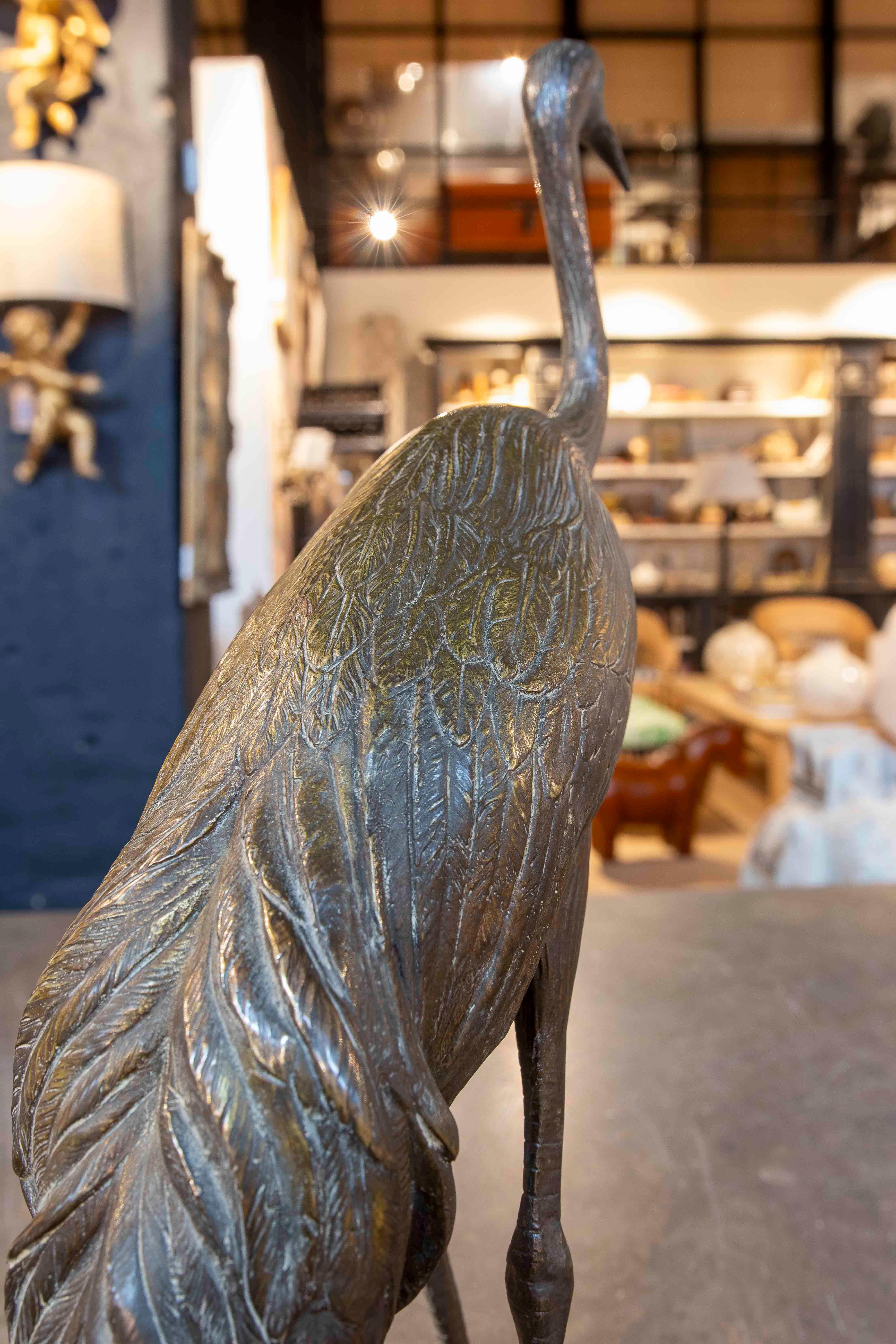 Sculpture de Crane en bronze des années 1970 sur un socle en marbre en vente 2