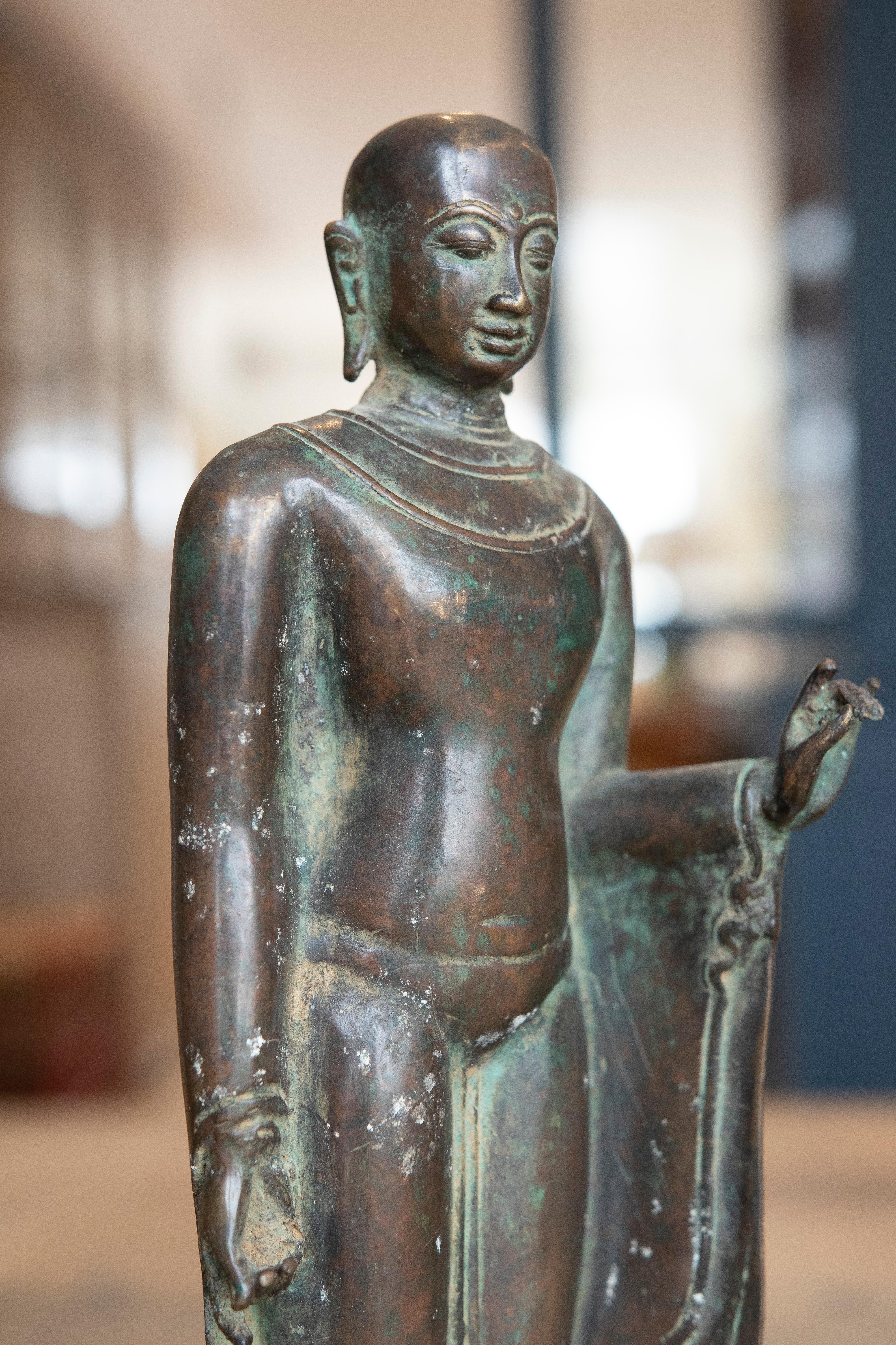 1970s Bronze Sculpture of a Standing Buddha on a Lotus Flower Base  For Sale 5