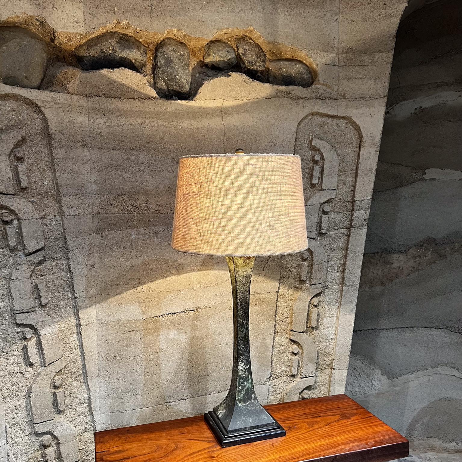 1970s Bronze Table Lamp Stewart Ross James for Hansen In Good Condition For Sale In Chula Vista, CA