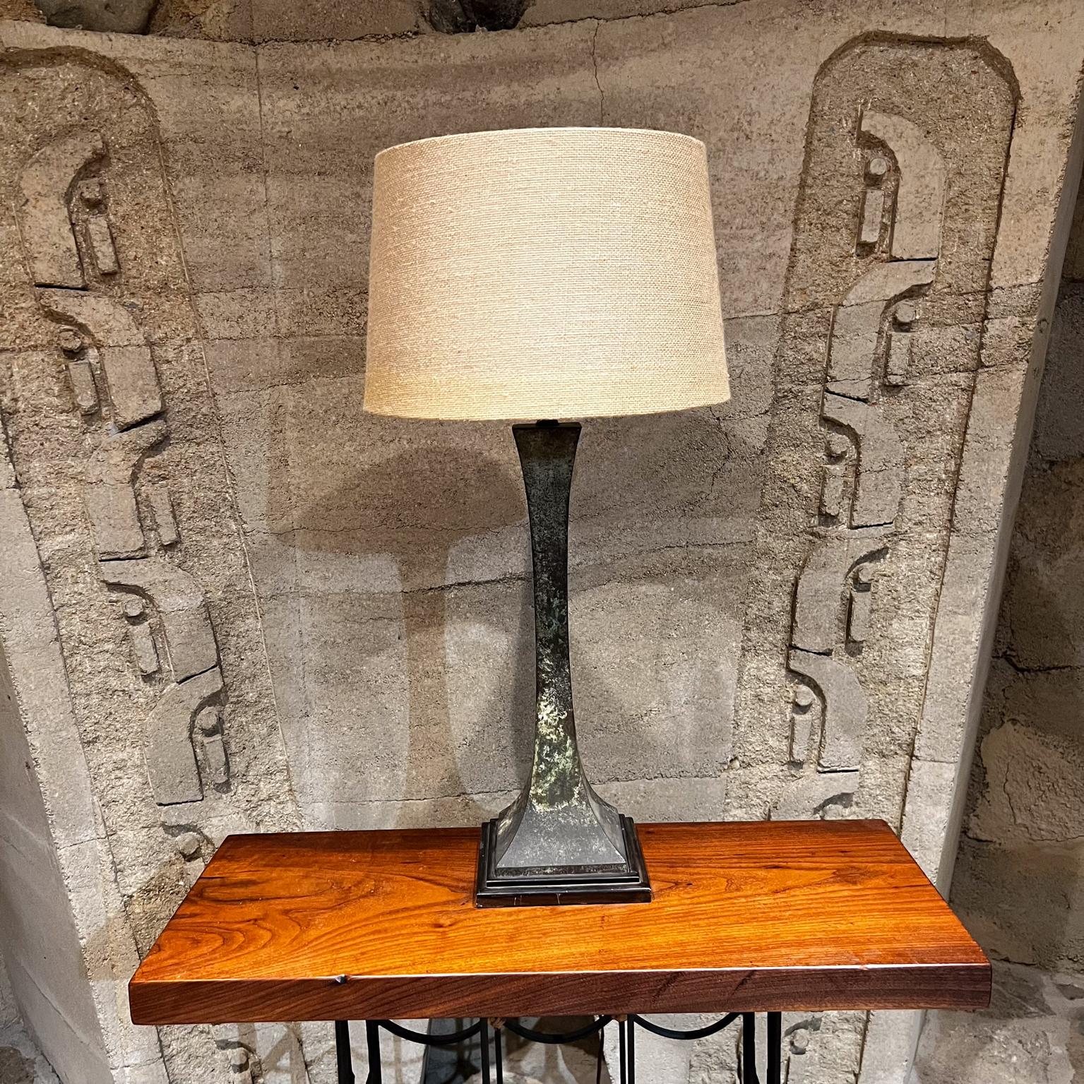 1970s Bronze Table Lamp Stewart Ross James for Hansen For Sale 1