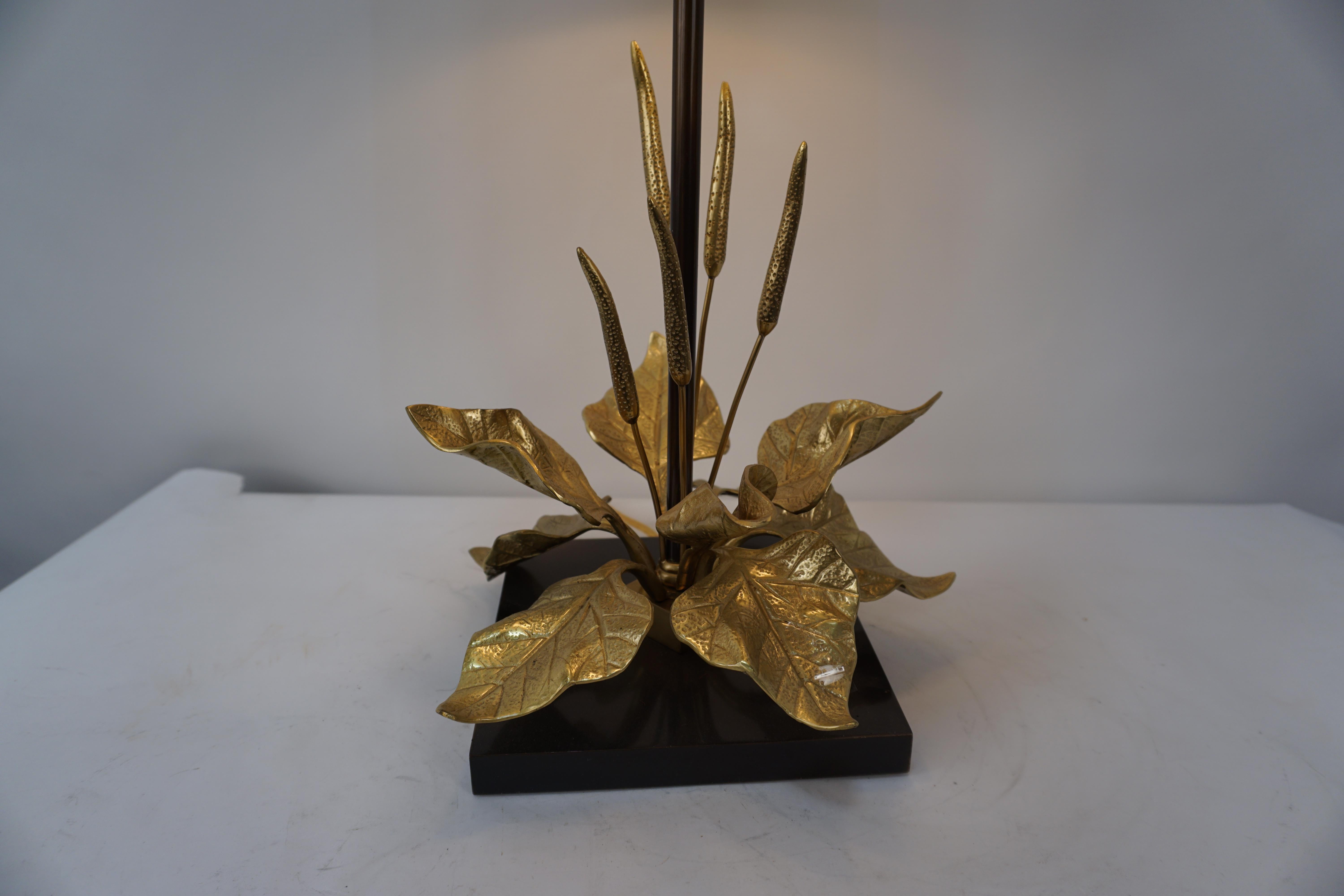 1970s Bronze Table Lamp with Ears of Wheat and Leaves in Maison Charles Style In Good Condition For Sale In Fairfax, VA