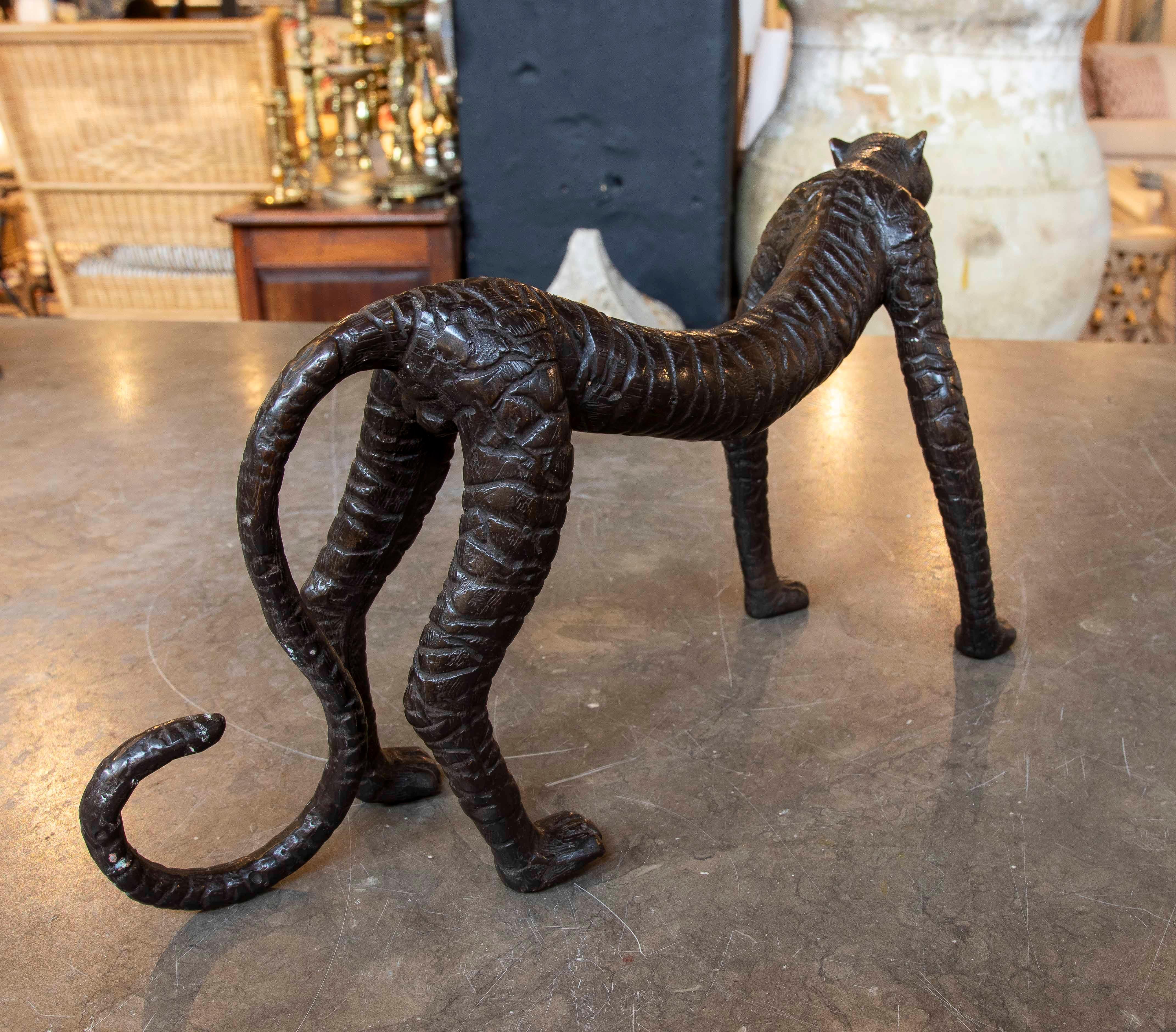 1970s Bronze Tiger Sculpture with Brown Finish For Sale 7